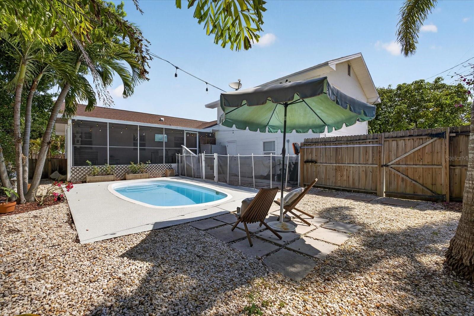 2400 9TH AVE N, ST PETERSBURG, FL, 33713