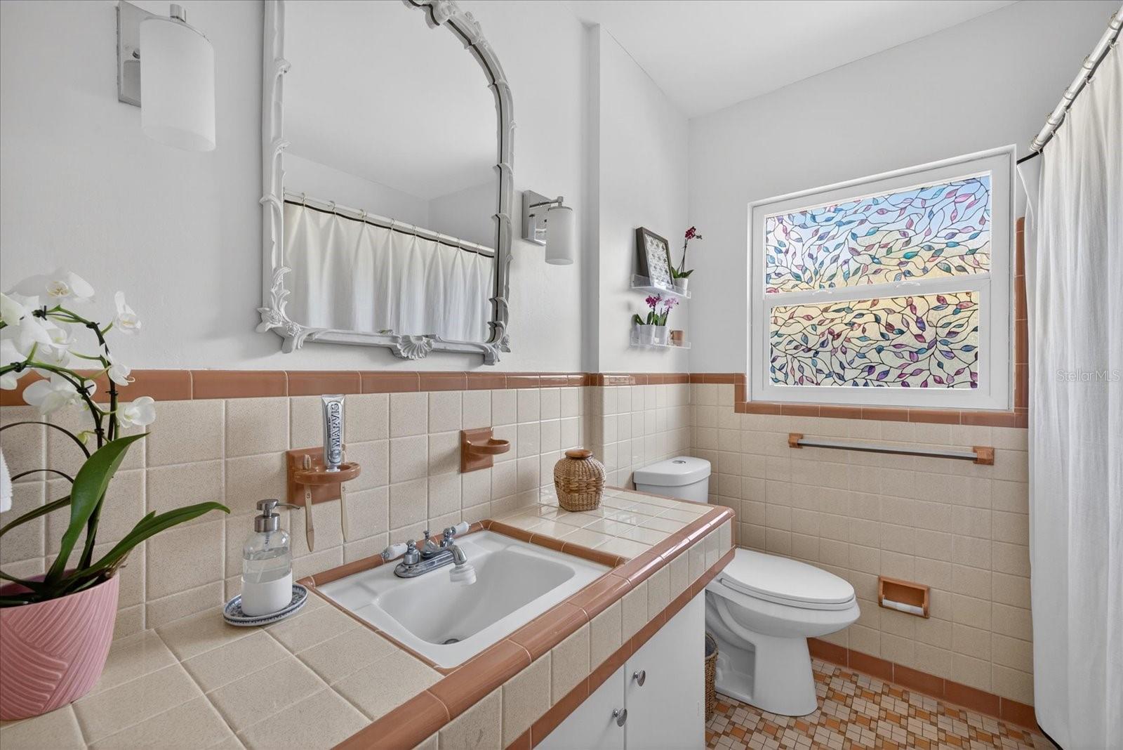 2400 9TH AVE N, ST PETERSBURG, FL, 33713