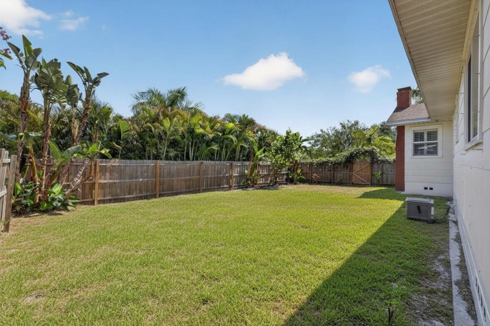 2400 9TH AVE N, ST PETERSBURG, FL, 33713