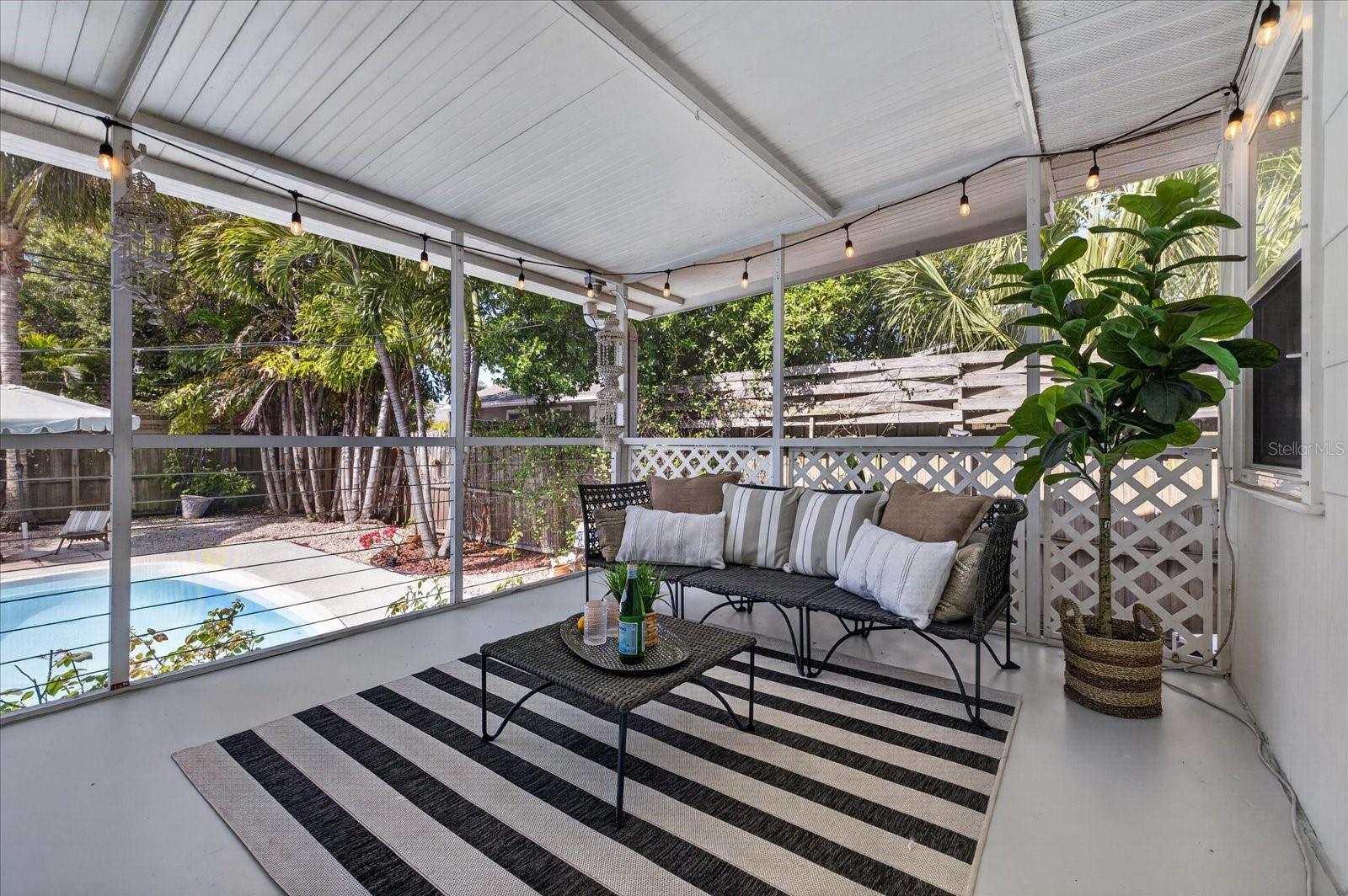 2400 9TH AVE N, ST PETERSBURG, FL, 33713