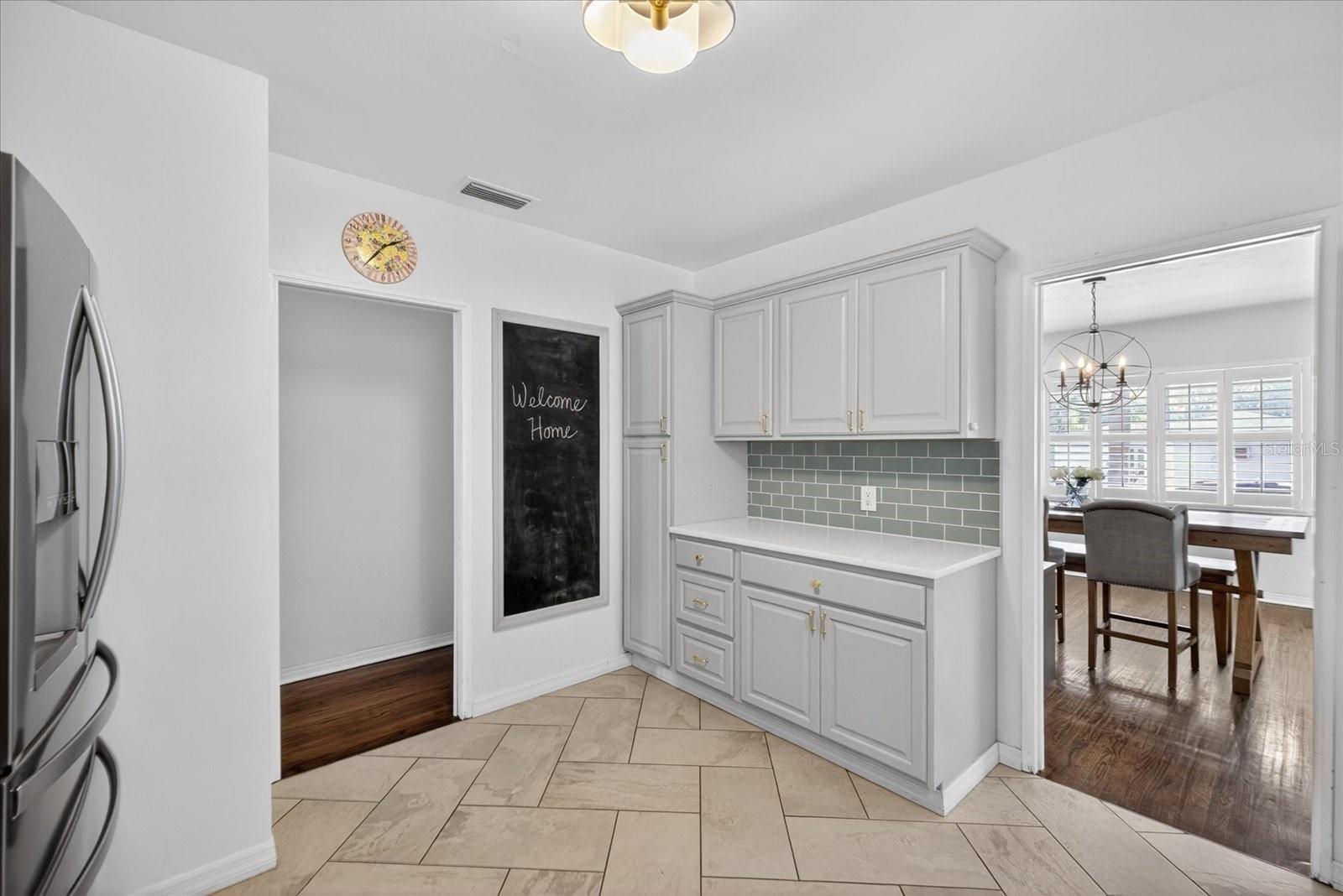 2400 9TH AVE N, ST PETERSBURG, FL, 33713