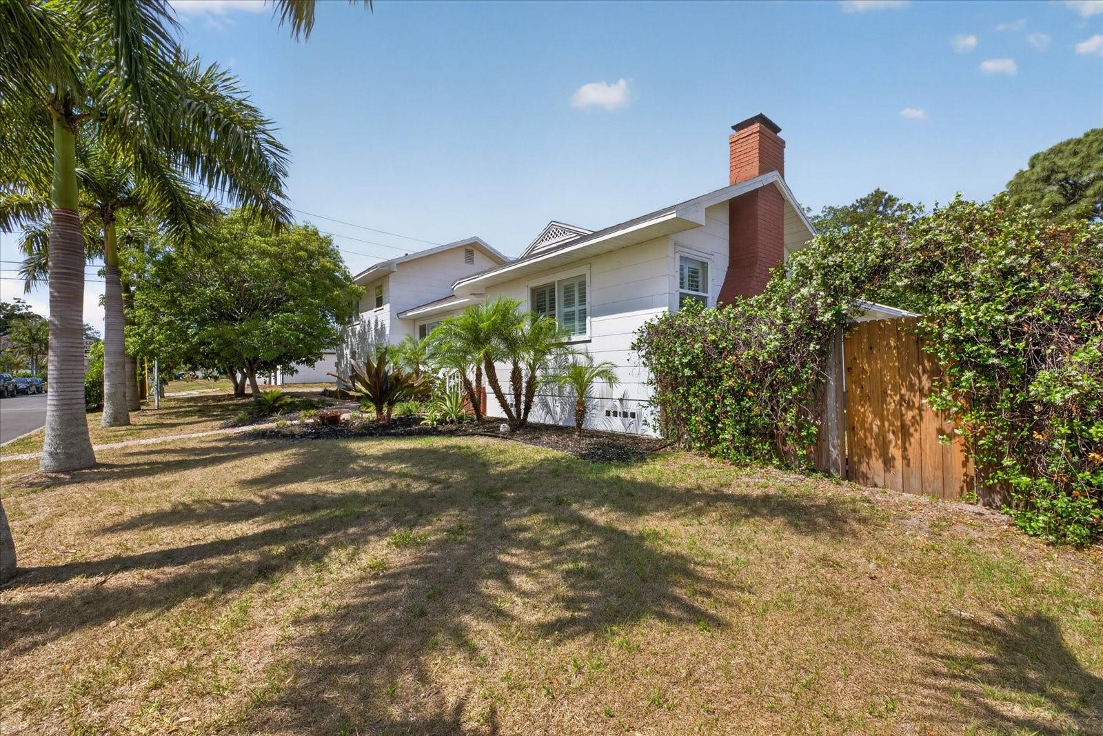 2400 9TH AVE N, ST PETERSBURG, FL, 33713