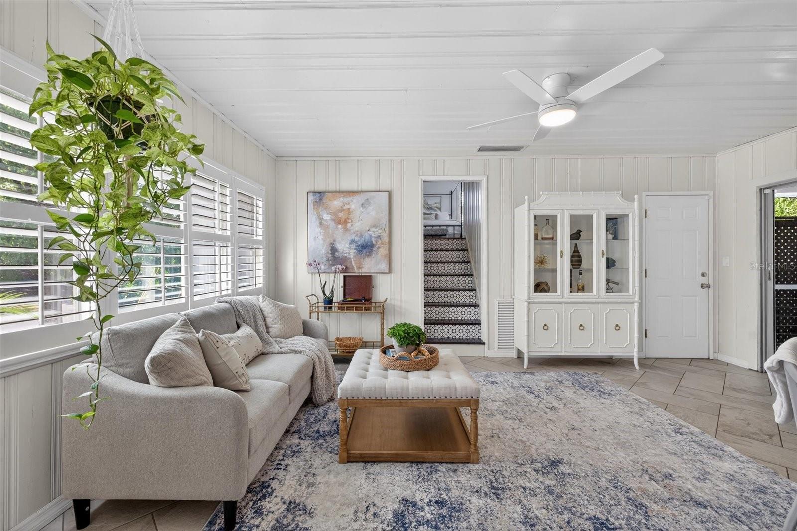 2400 9TH AVE N, ST PETERSBURG, FL, 33713