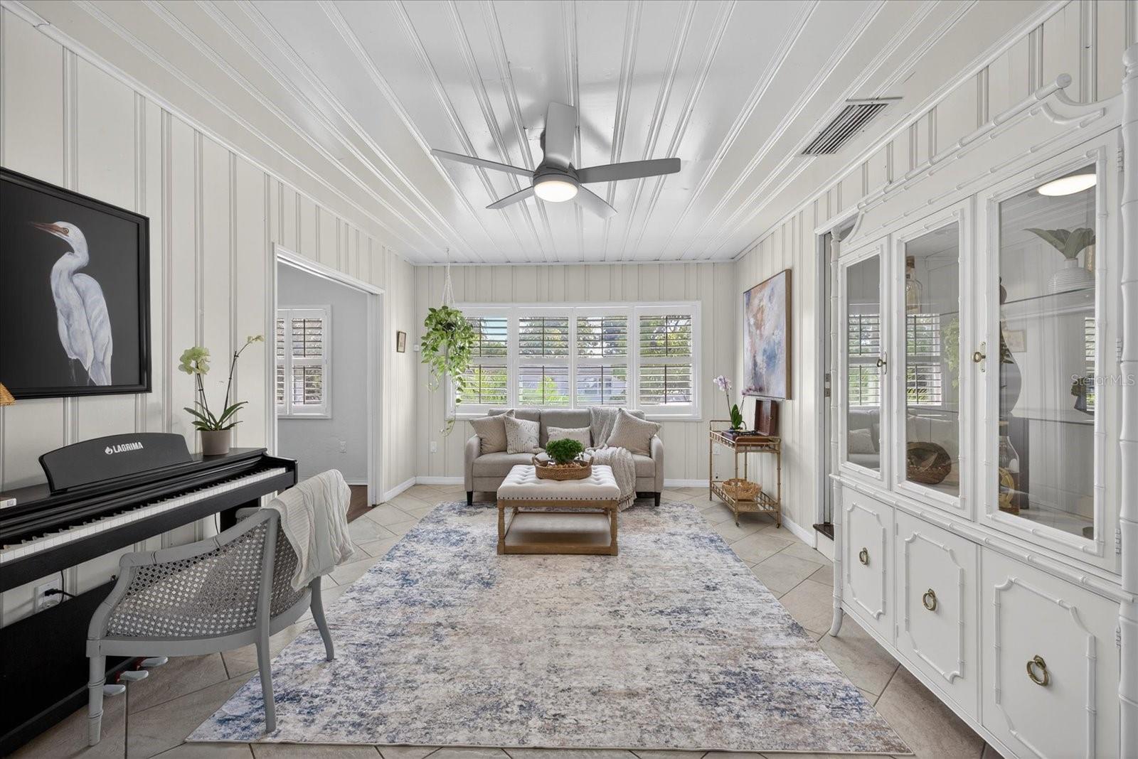 2400 9TH AVE N, ST PETERSBURG, FL, 33713