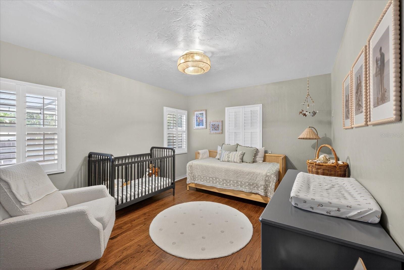 2400 9TH AVE N, ST PETERSBURG, FL, 33713