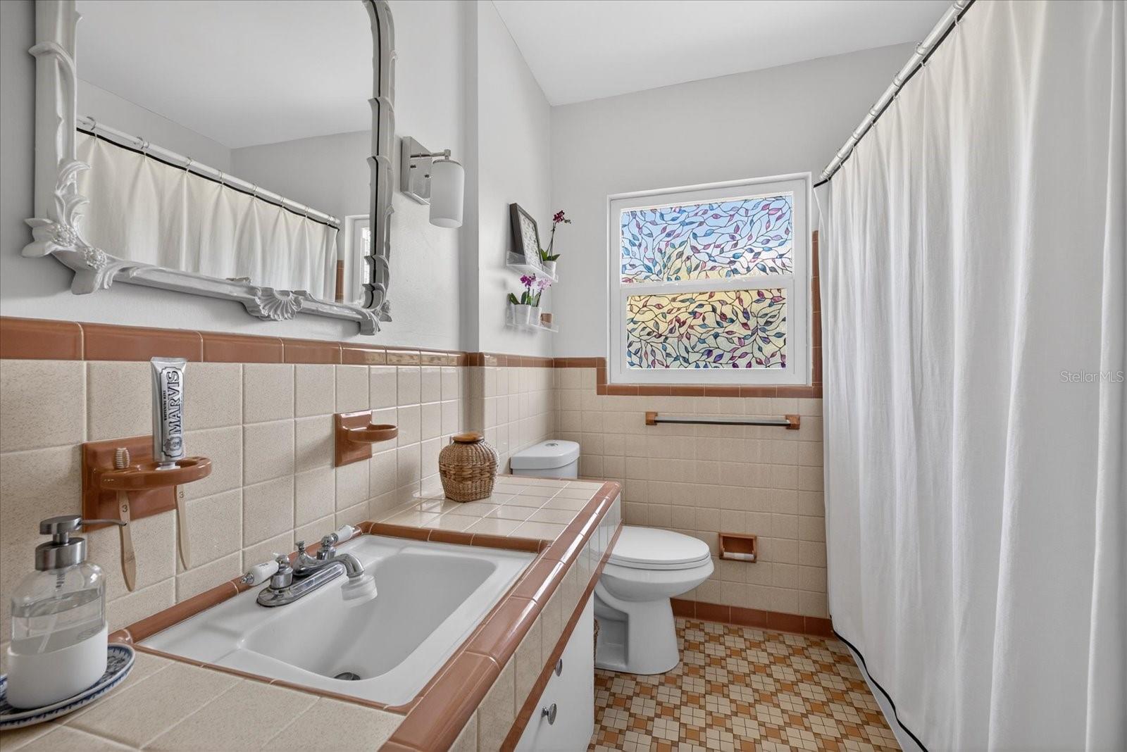 2400 9TH AVE N, ST PETERSBURG, FL, 33713