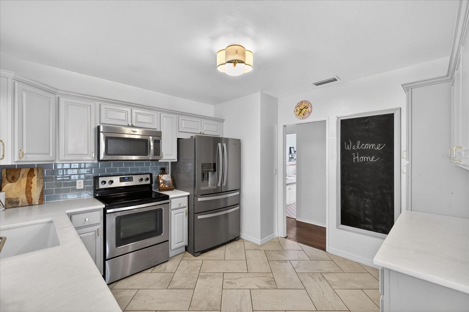 2400 9TH AVE N, ST PETERSBURG, FL, 33713