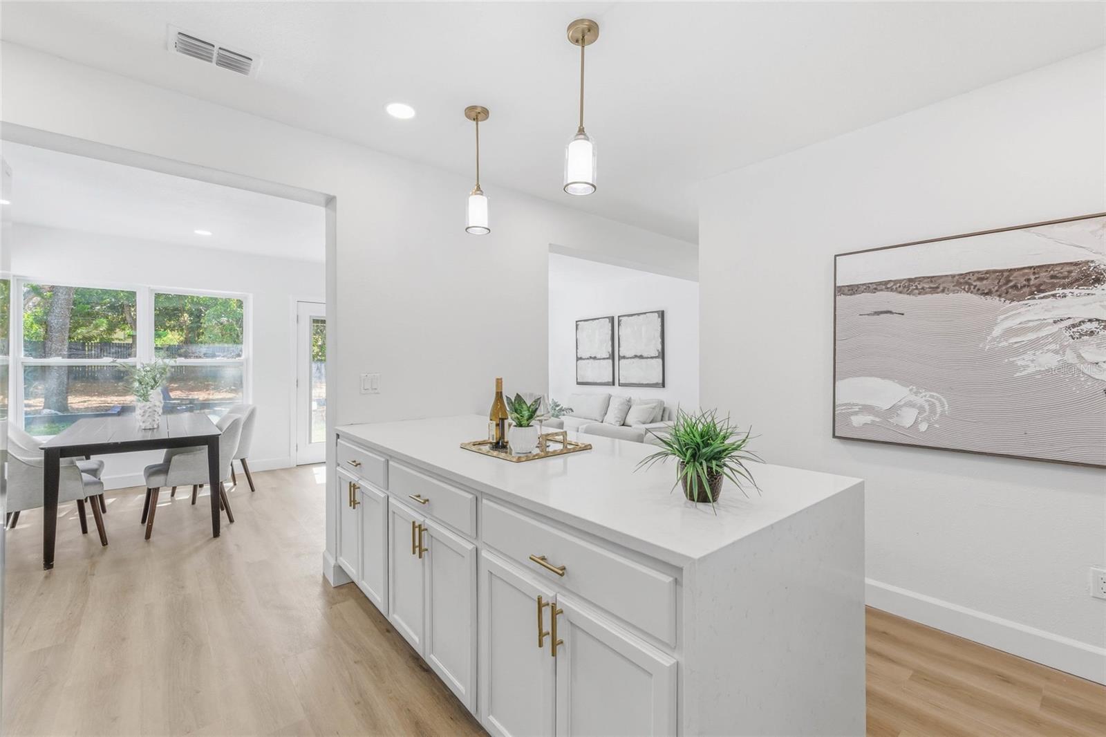 111 ORANGEVIEW AVE, CLEARWATER, FL, 33755
