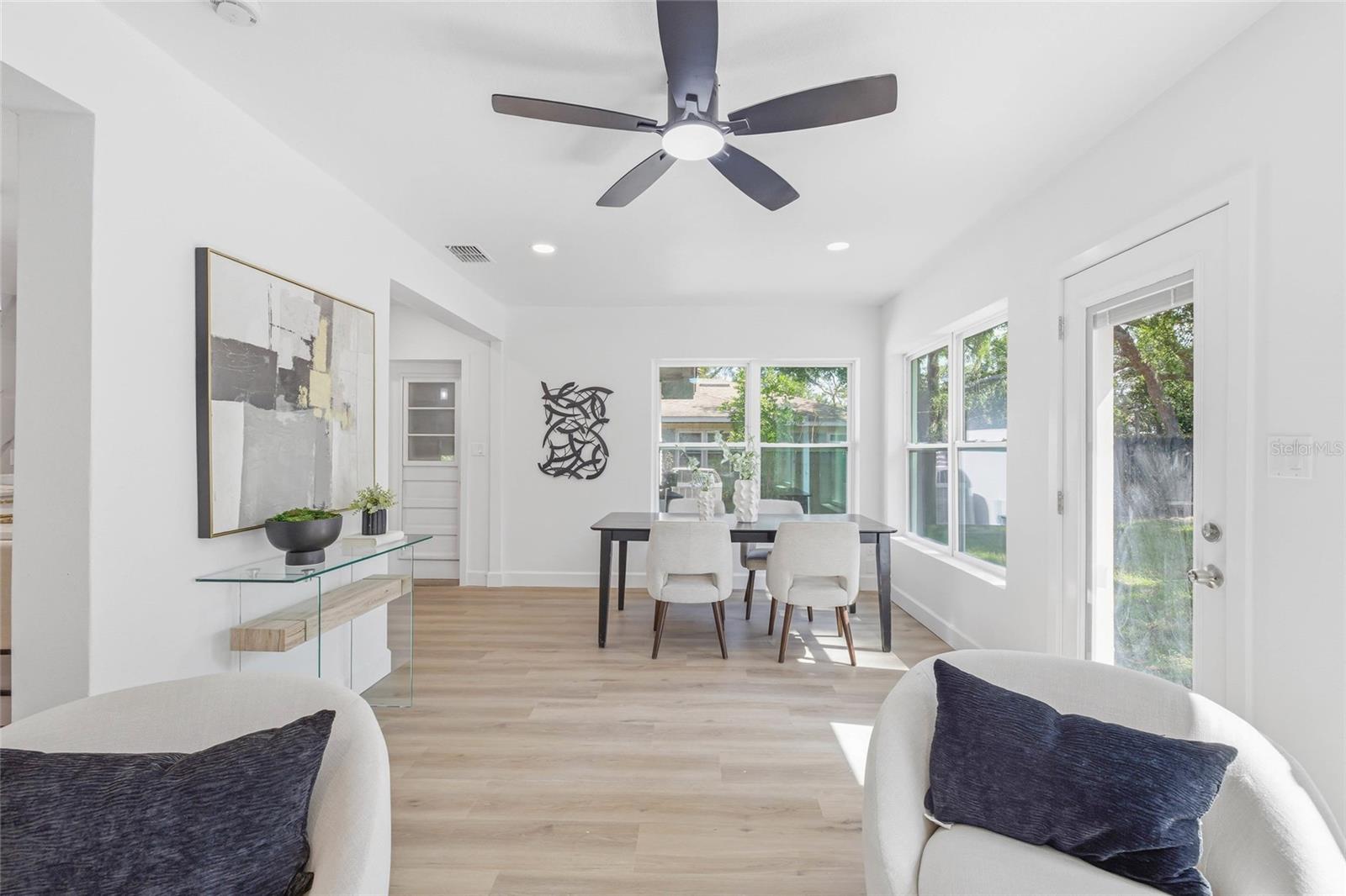 111 ORANGEVIEW AVE, CLEARWATER, FL, 33755