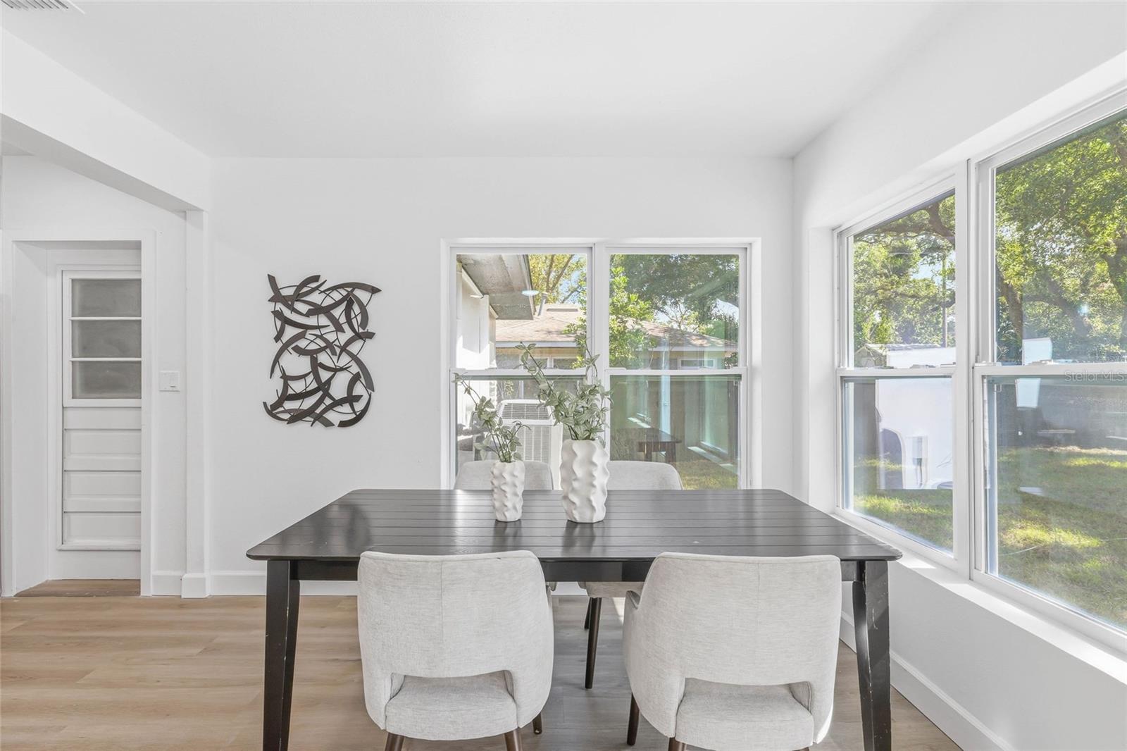 111 ORANGEVIEW AVE, CLEARWATER, FL, 33755