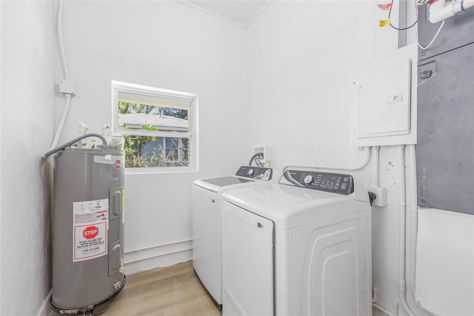 111 ORANGEVIEW AVE, CLEARWATER, FL, 33755