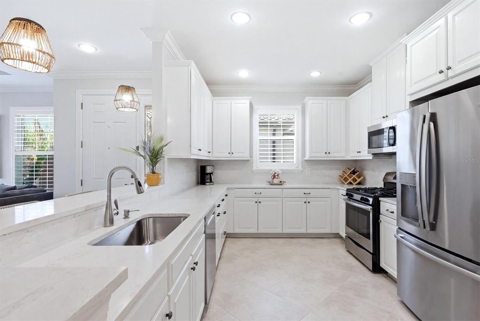 5819 CAVANO DR, SARASOTA, FL, 34231