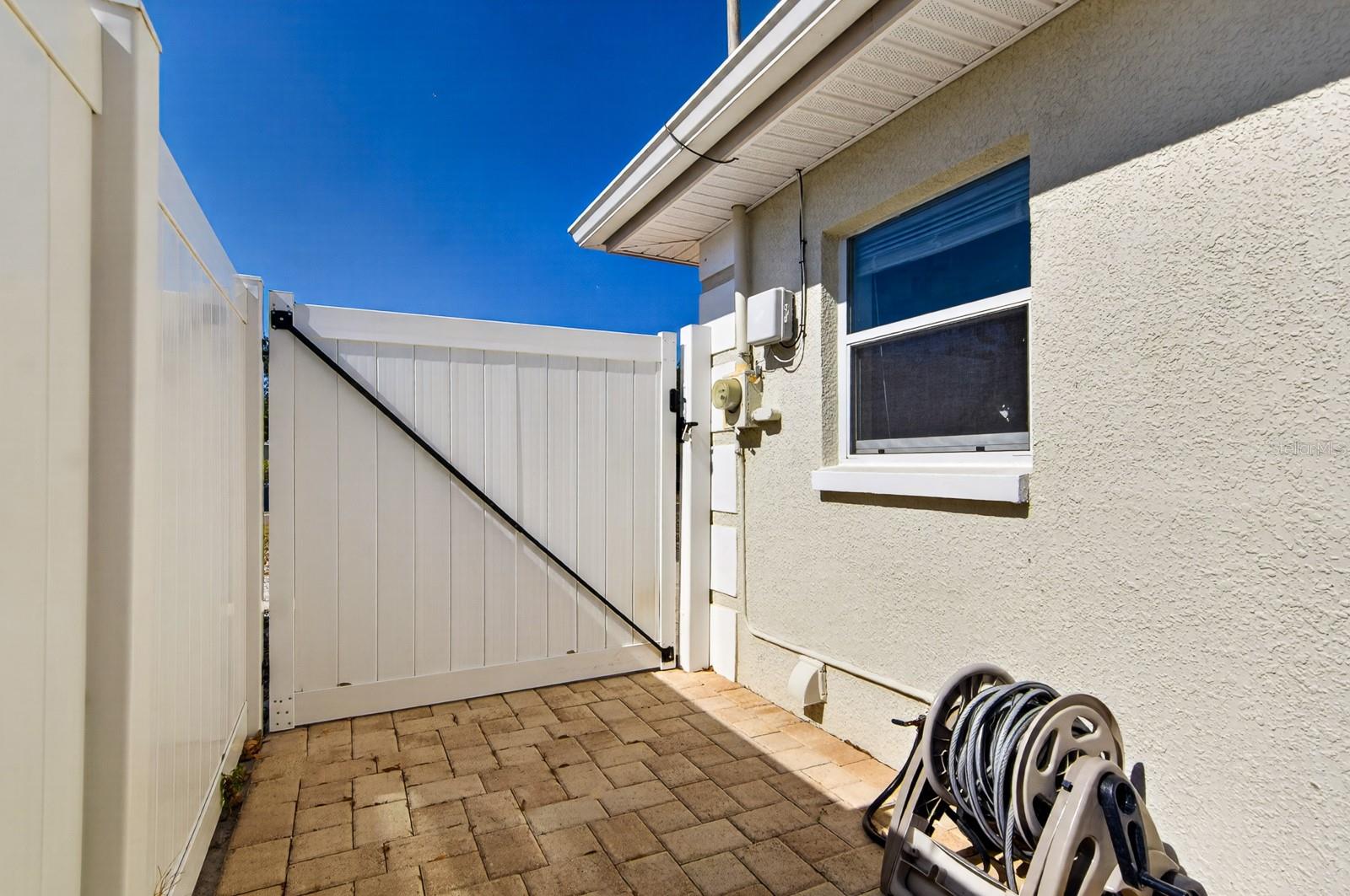 7142 34TH AVE N, ST PETERSBURG, FL, 33710