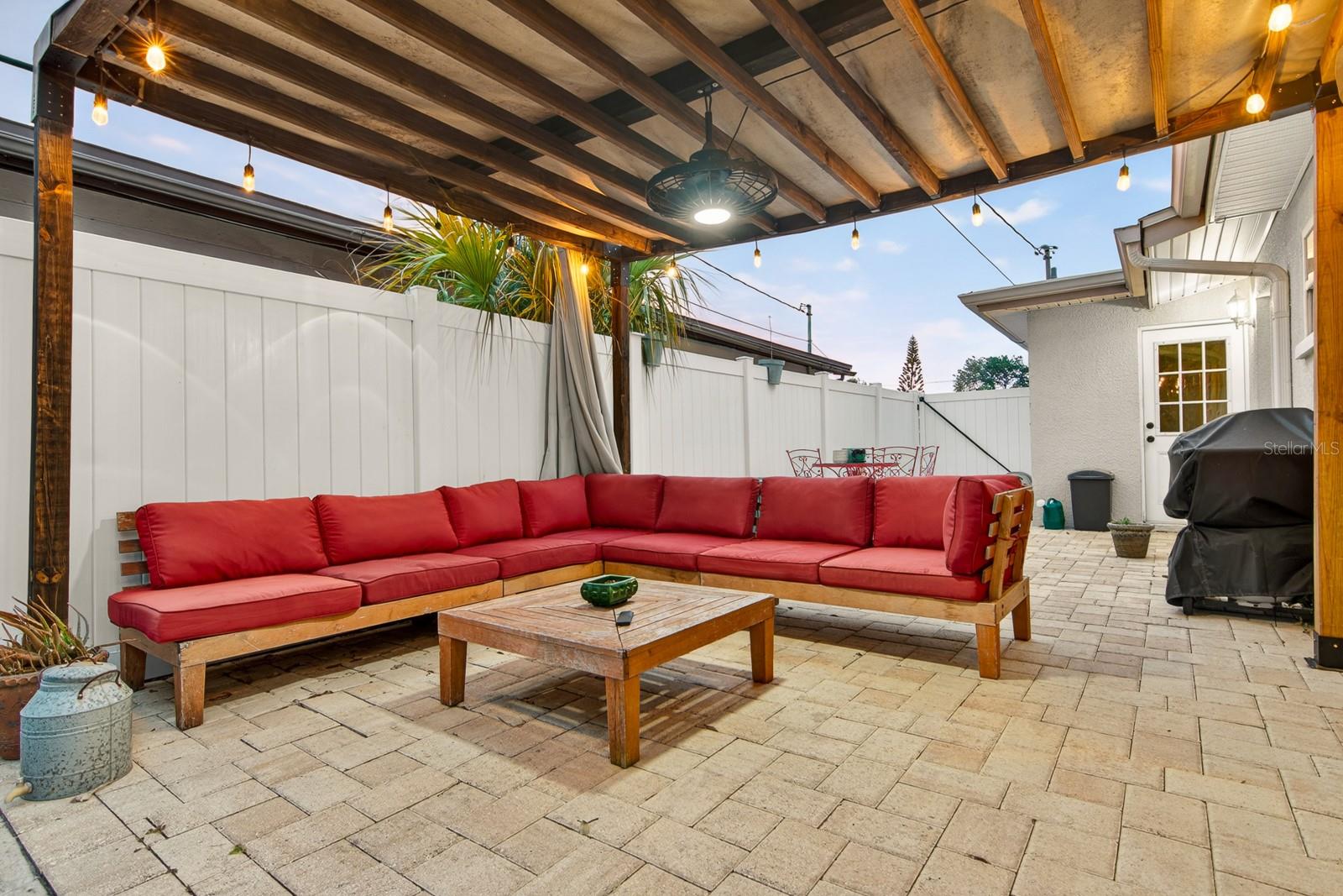 7142 34TH AVE N, ST PETERSBURG, FL, 33710