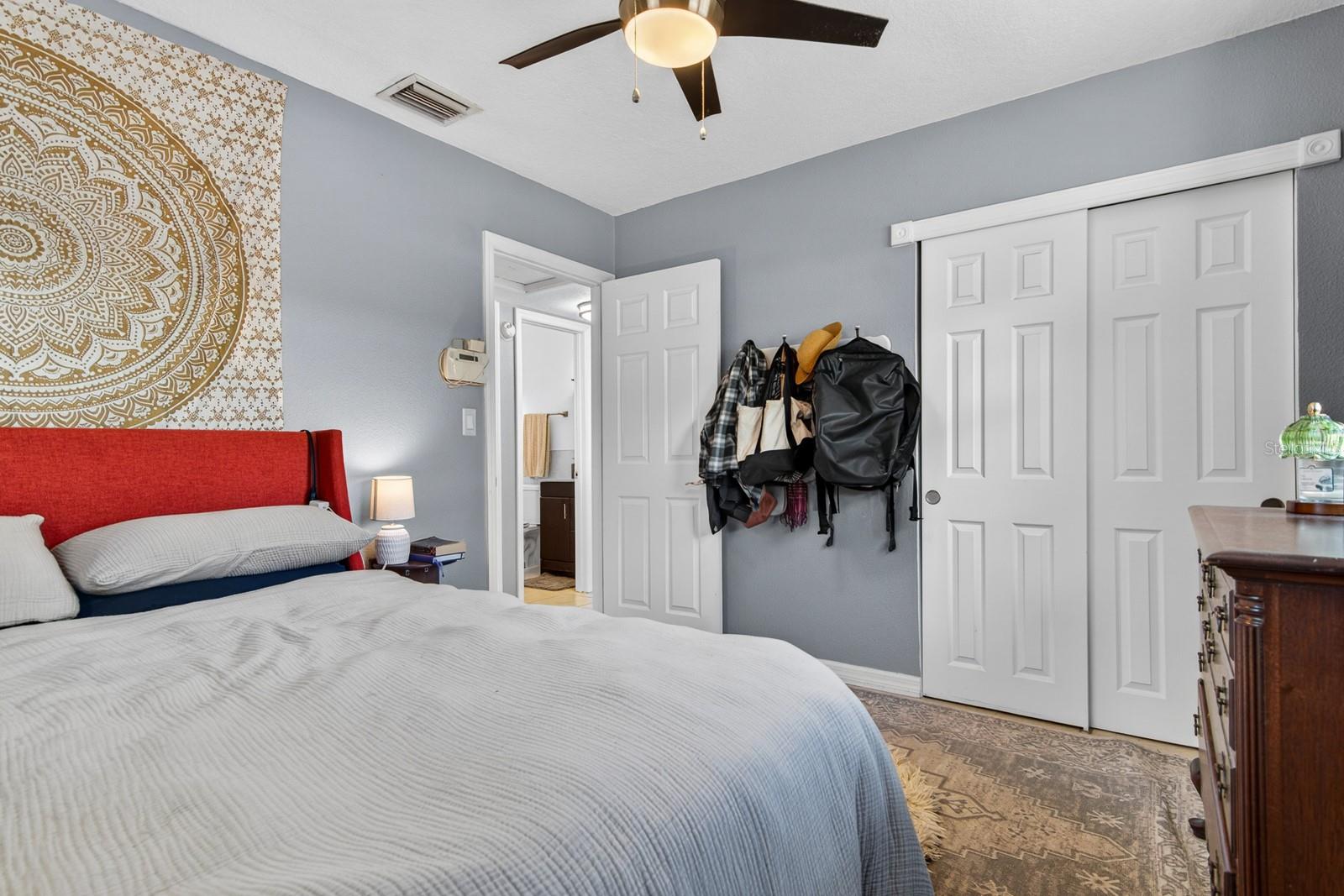 7142 34TH AVE N, ST PETERSBURG, FL, 33710