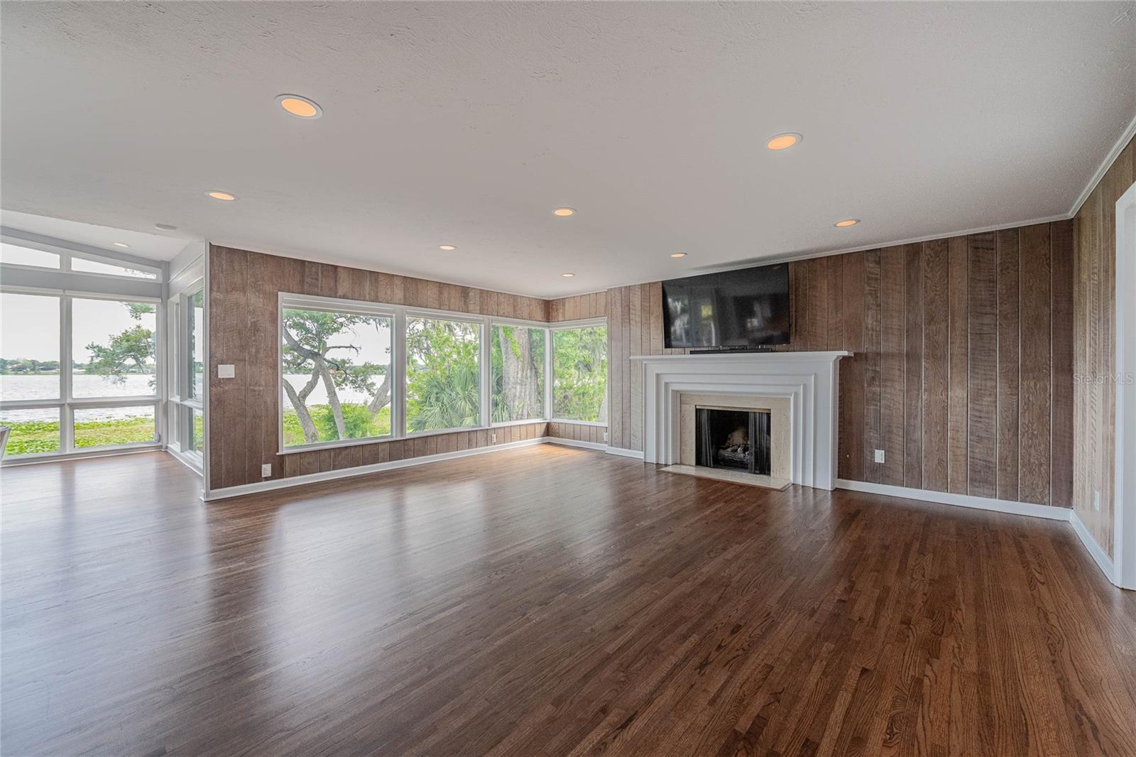 7 LAKE HOLLINGSWORTH DR, LAKELAND, FL, 33803