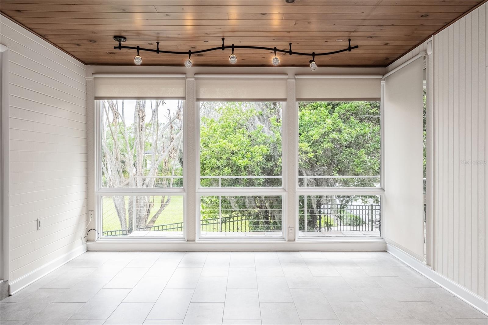 7 LAKE HOLLINGSWORTH DR, LAKELAND, FL, 33803
