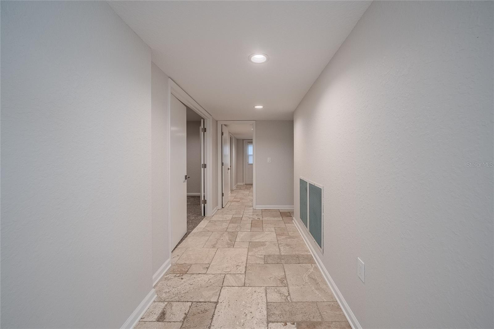 7 LAKE HOLLINGSWORTH DR, LAKELAND, FL, 33803