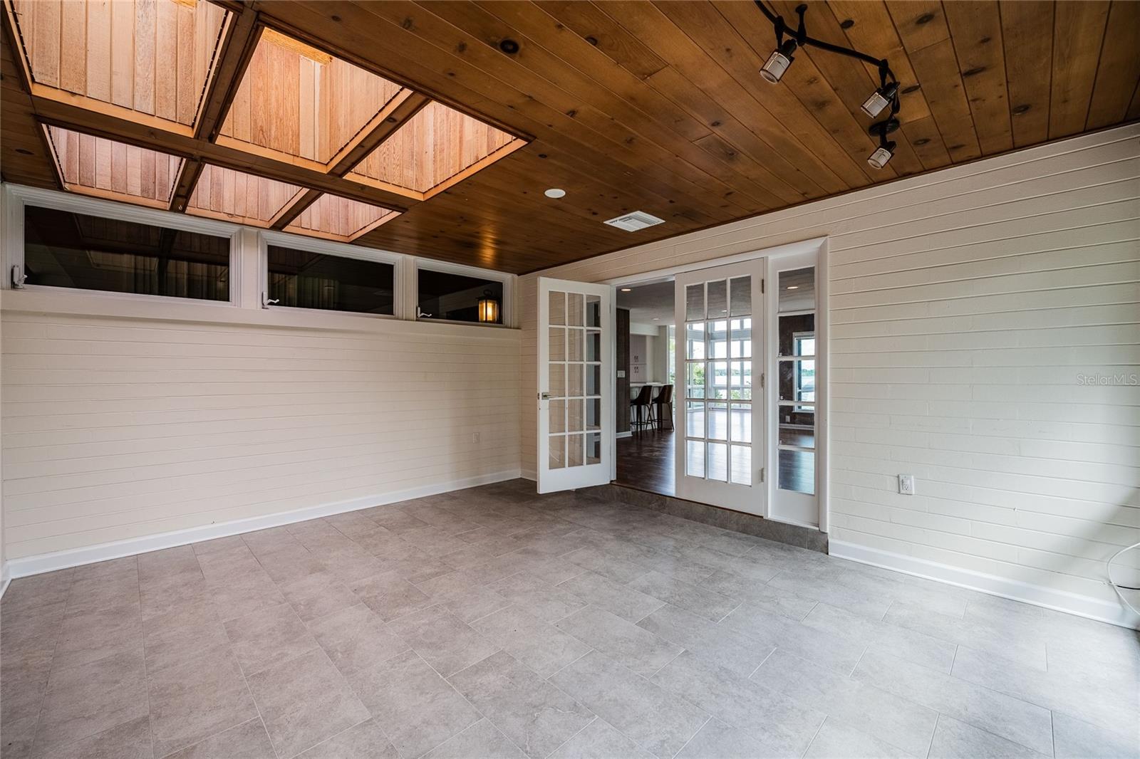 7 LAKE HOLLINGSWORTH DR, LAKELAND, FL, 33803