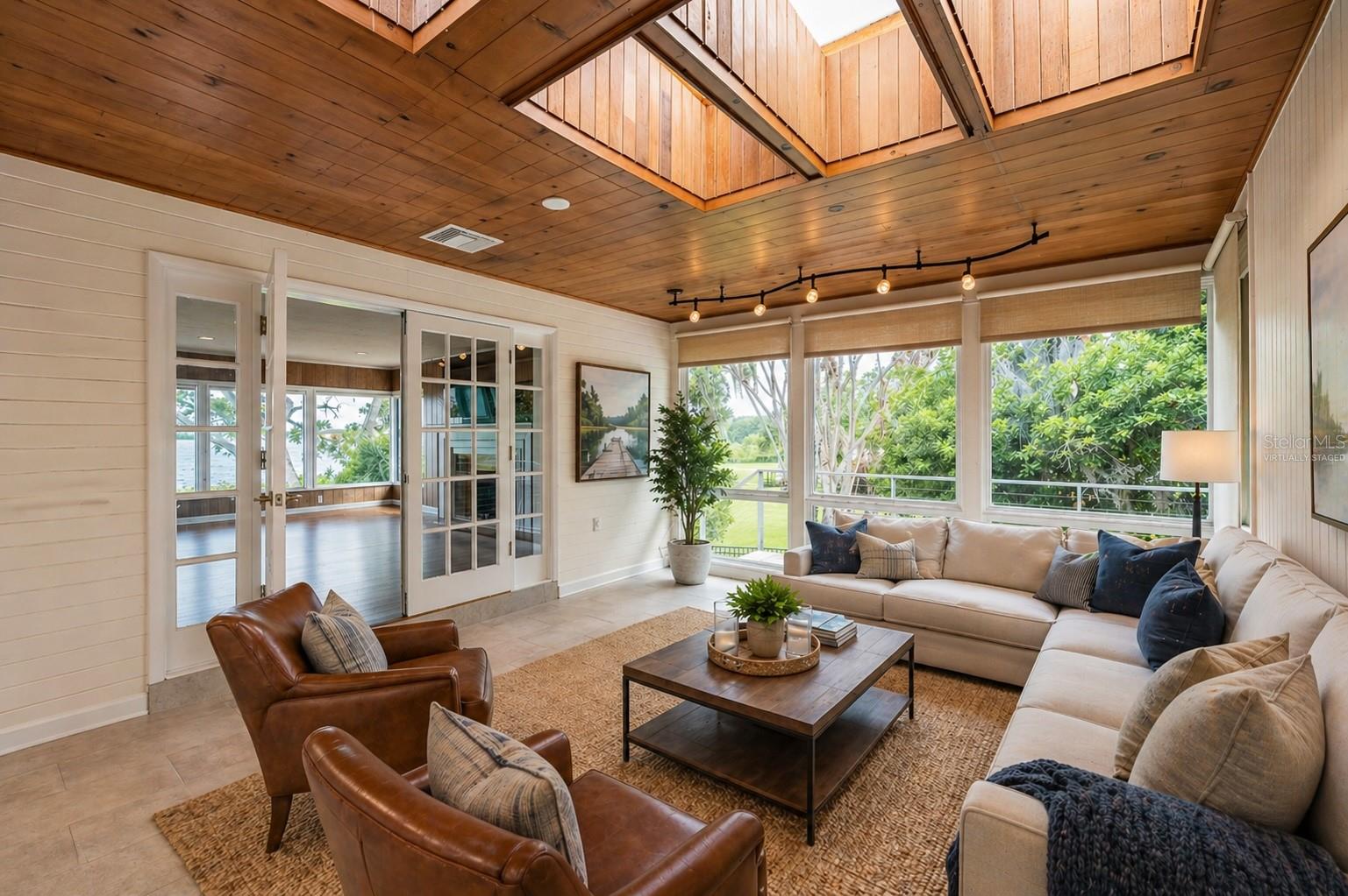 7 LAKE HOLLINGSWORTH DR, LAKELAND, FL, 33803