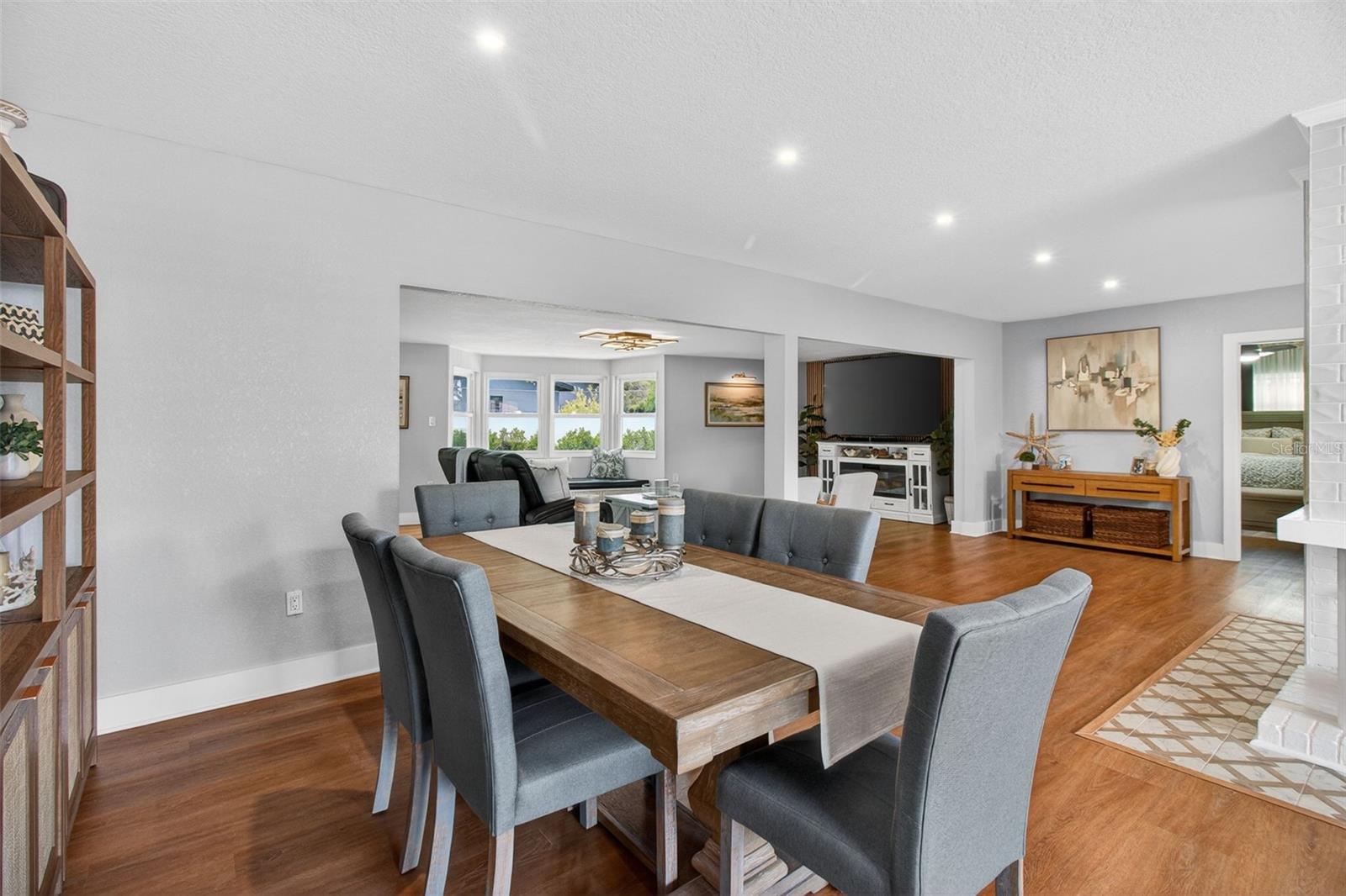 1714 INDIAN ROCKS RD, BELLEAIR, FL, 33756