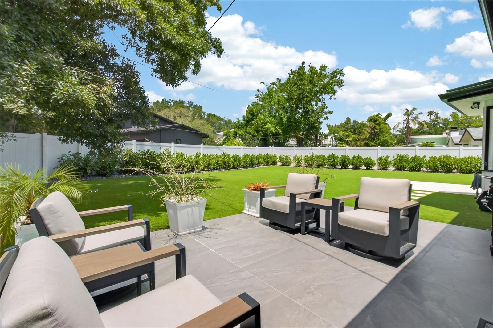 1714 INDIAN ROCKS RD, BELLEAIR, FL, 33756