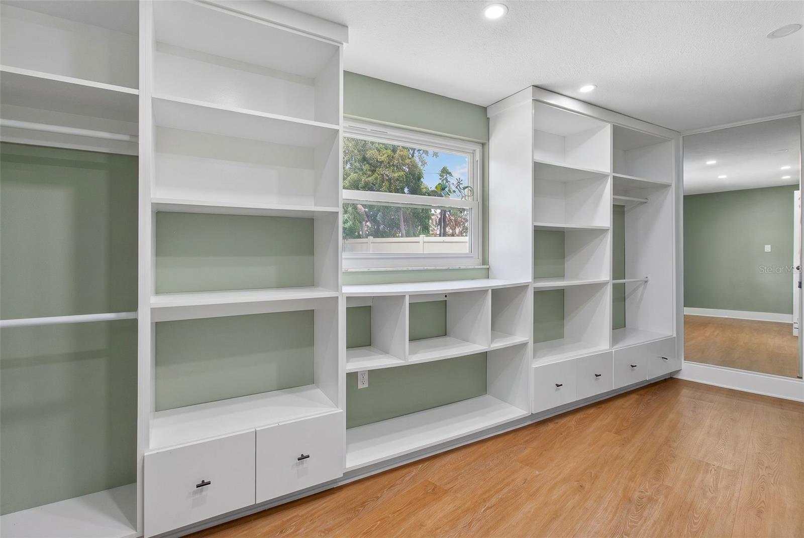 1714 INDIAN ROCKS RD, BELLEAIR, FL, 33756