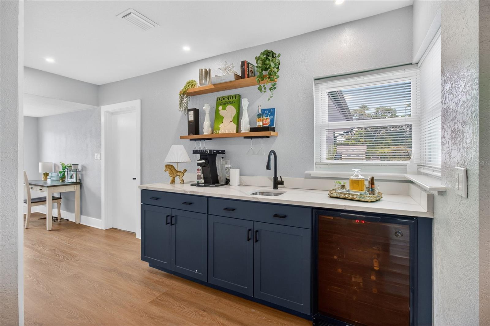 1714 INDIAN ROCKS RD, BELLEAIR, FL, 33756