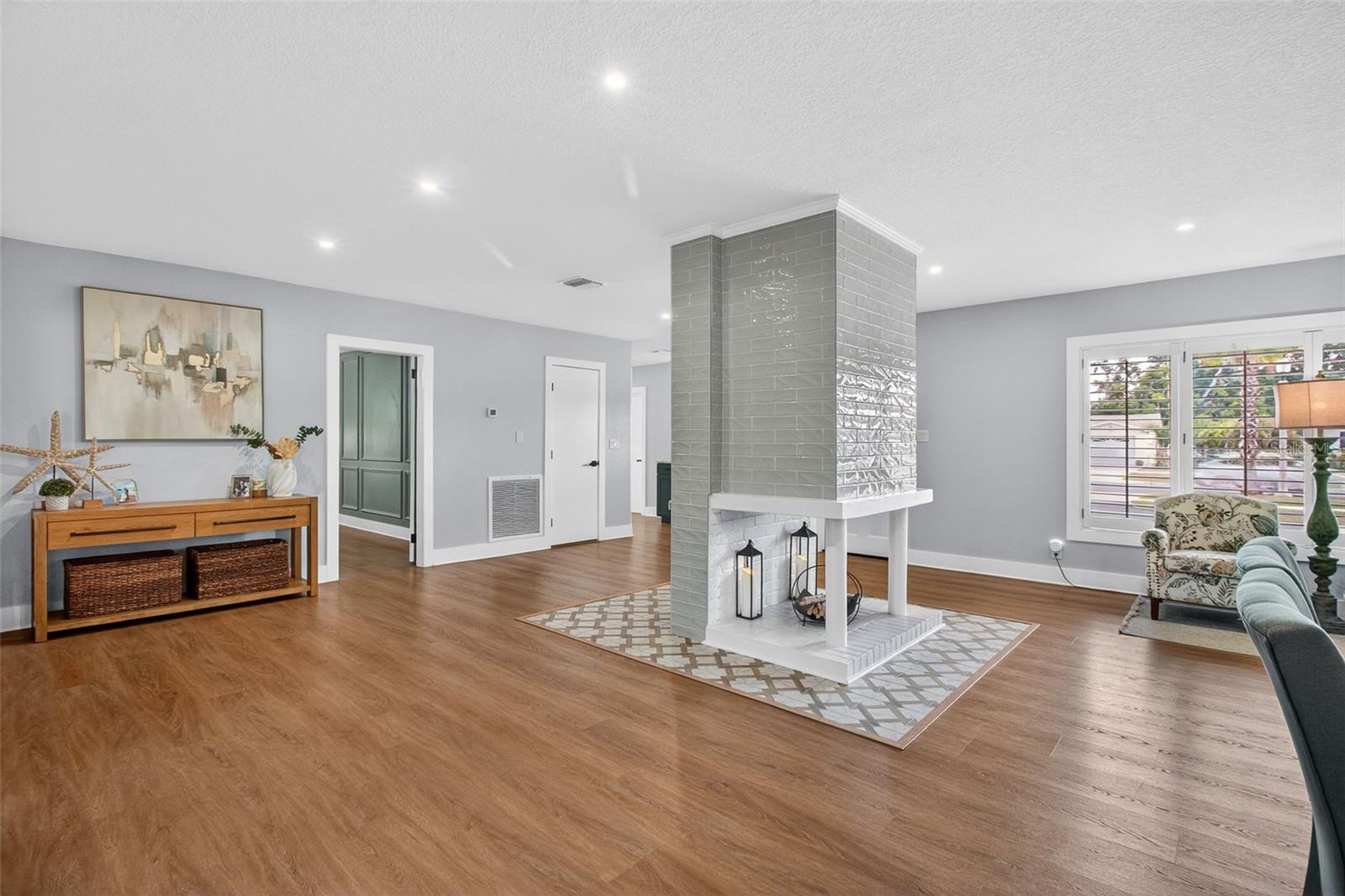 1714 INDIAN ROCKS RD, BELLEAIR, FL, 33756