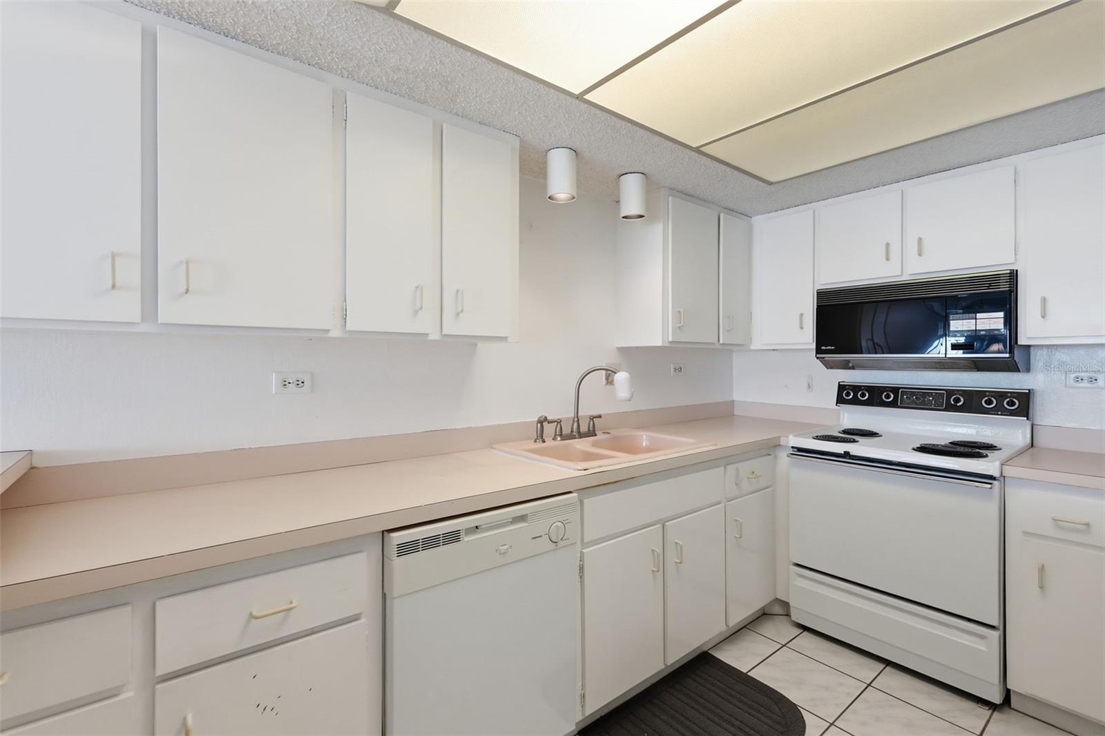 450 TREASURE ISLAND CSWY #310, TREASURE ISLAND, FL, 33706