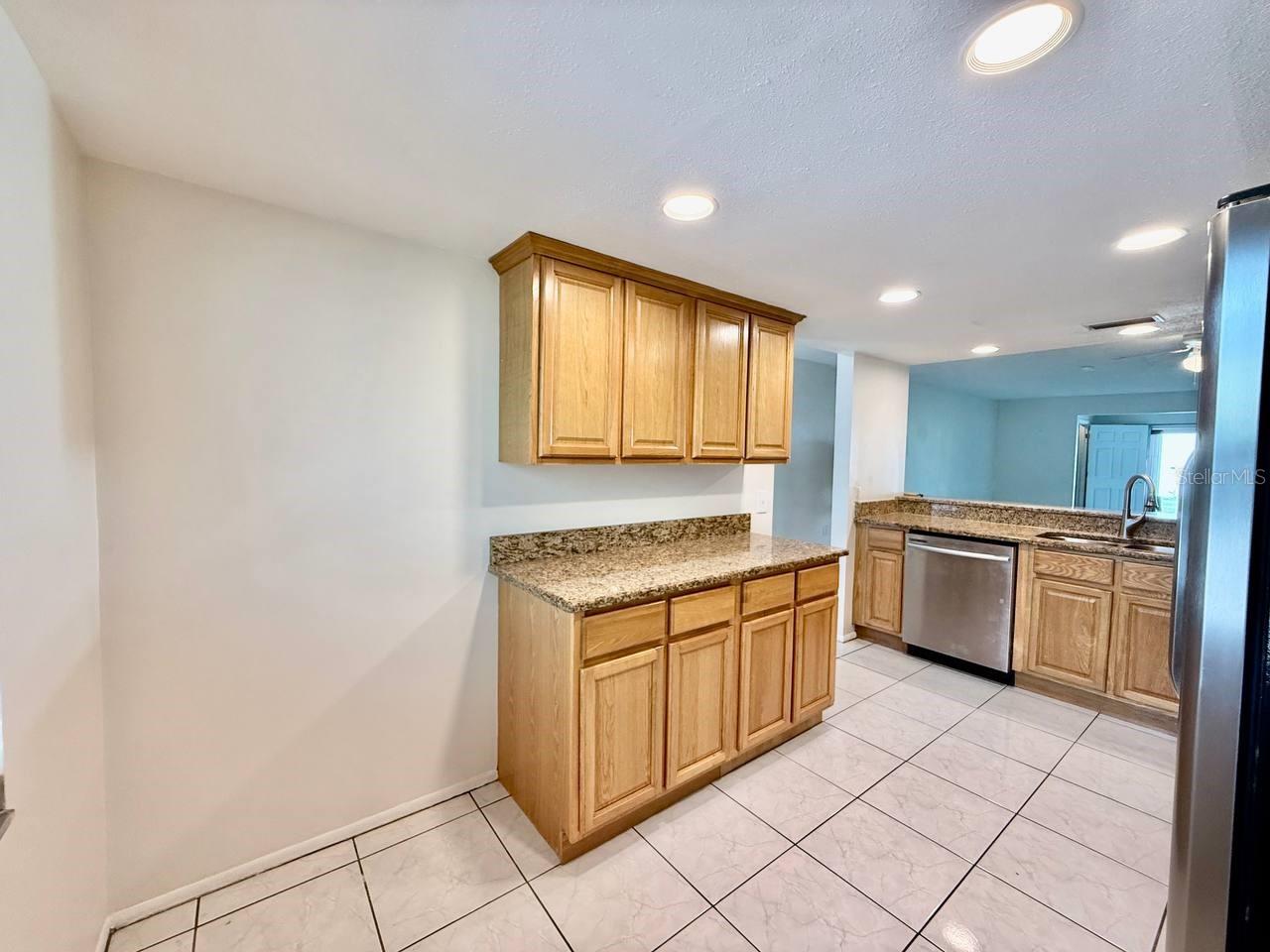 7560 92ND ST #102B, SEMINOLE, FL, 33777