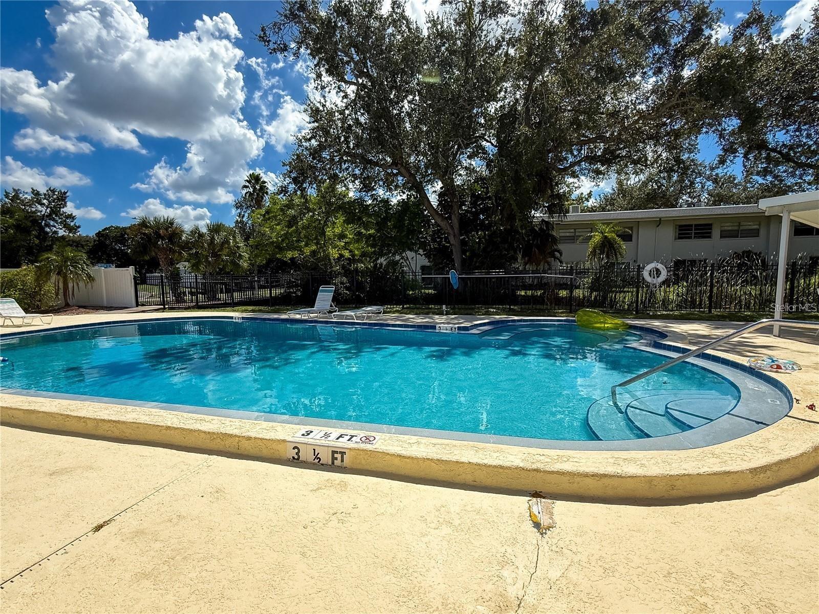 7560 92ND ST #102B, SEMINOLE, FL, 33777