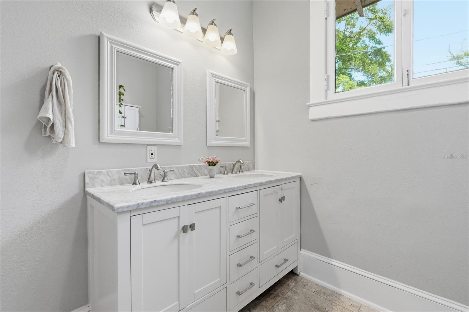 3907 N TAMPA ST, TAMPA, FL, 33603