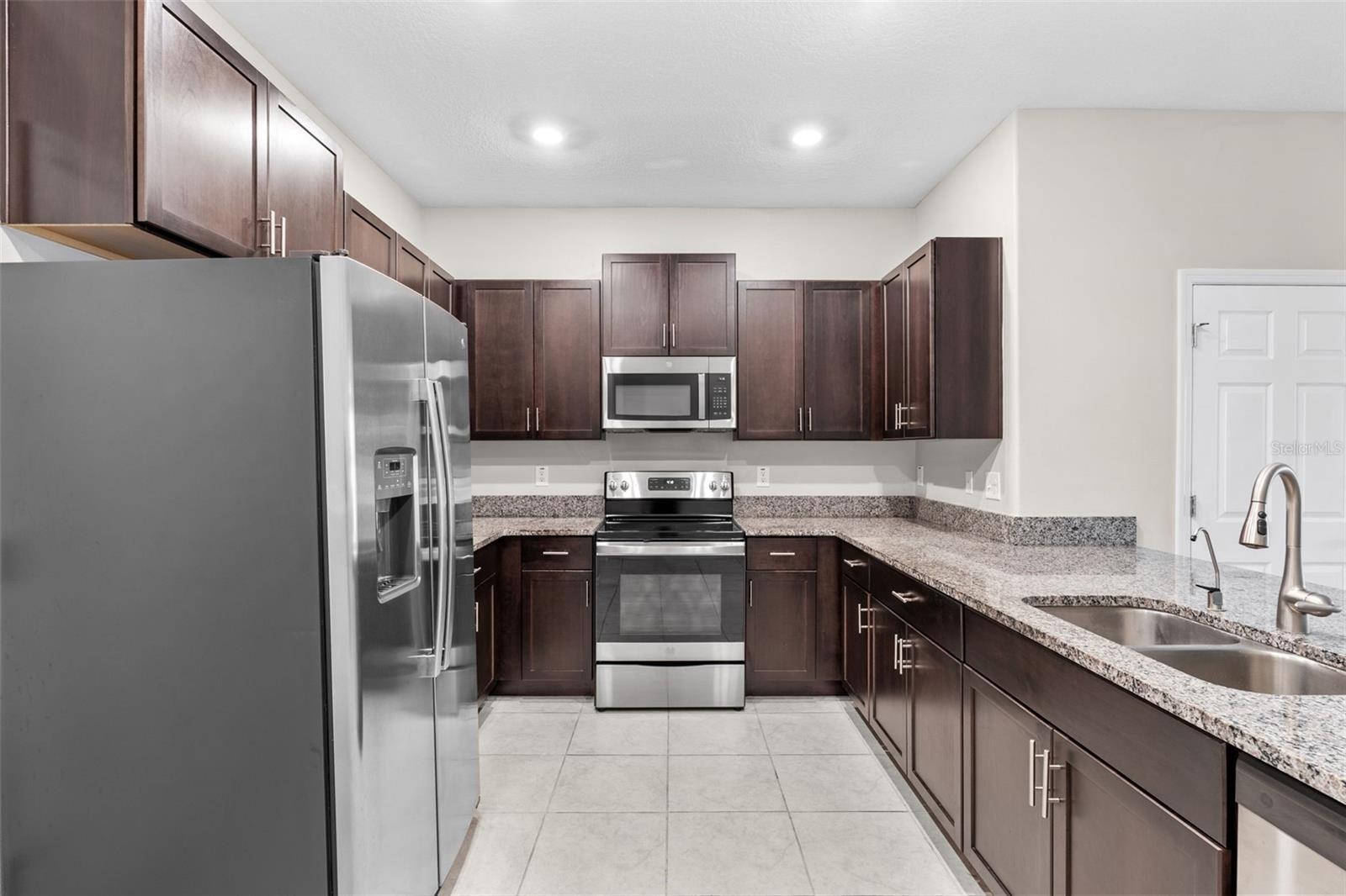 741 ROYAL EMPRESS DR, RUSKIN, FL, 33570
