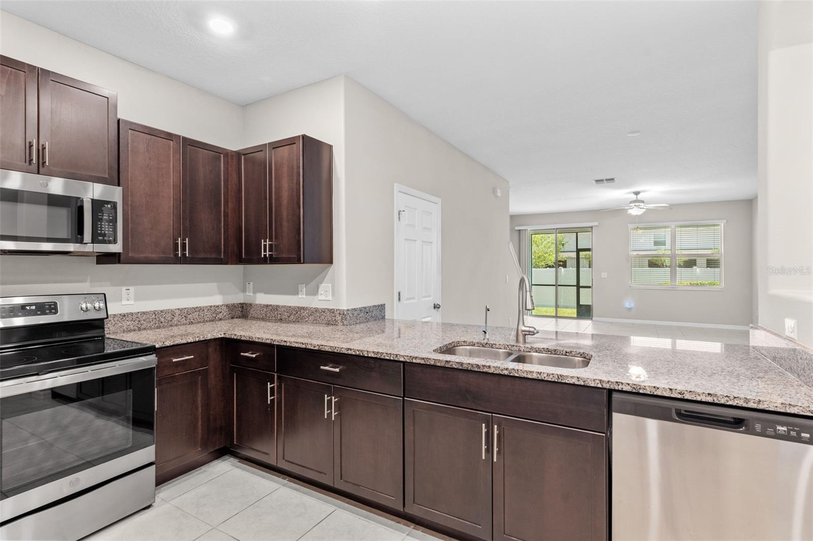 741 ROYAL EMPRESS DR, RUSKIN, FL, 33570