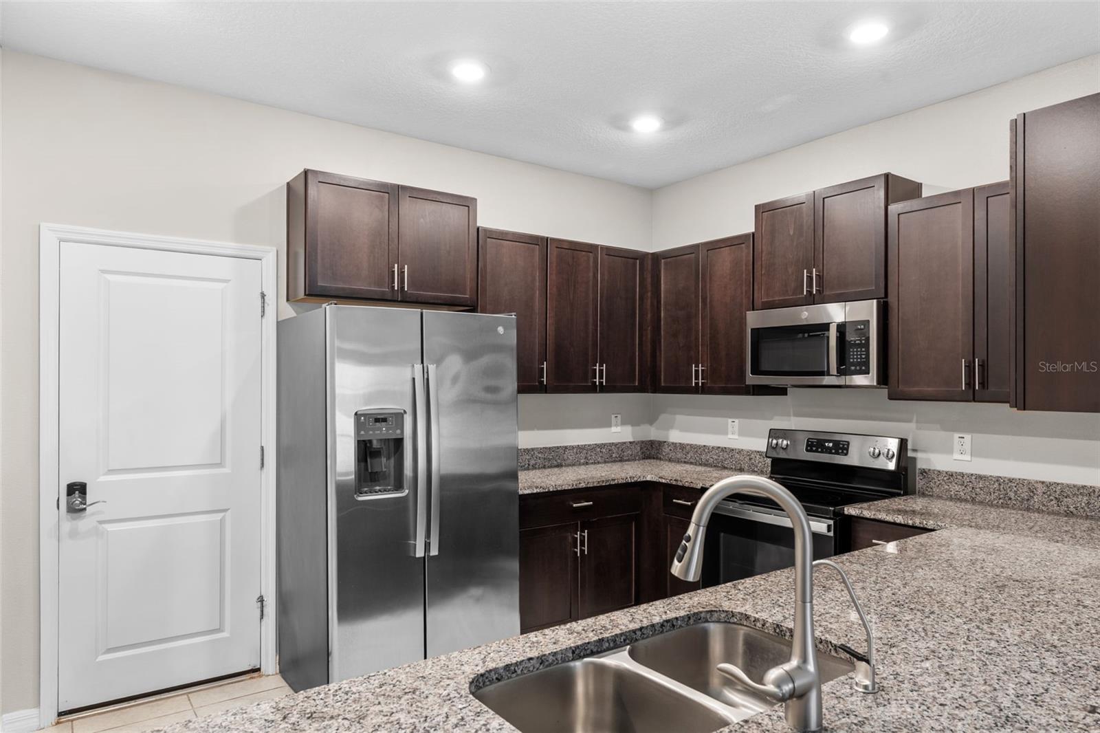 741 ROYAL EMPRESS DR, RUSKIN, FL, 33570
