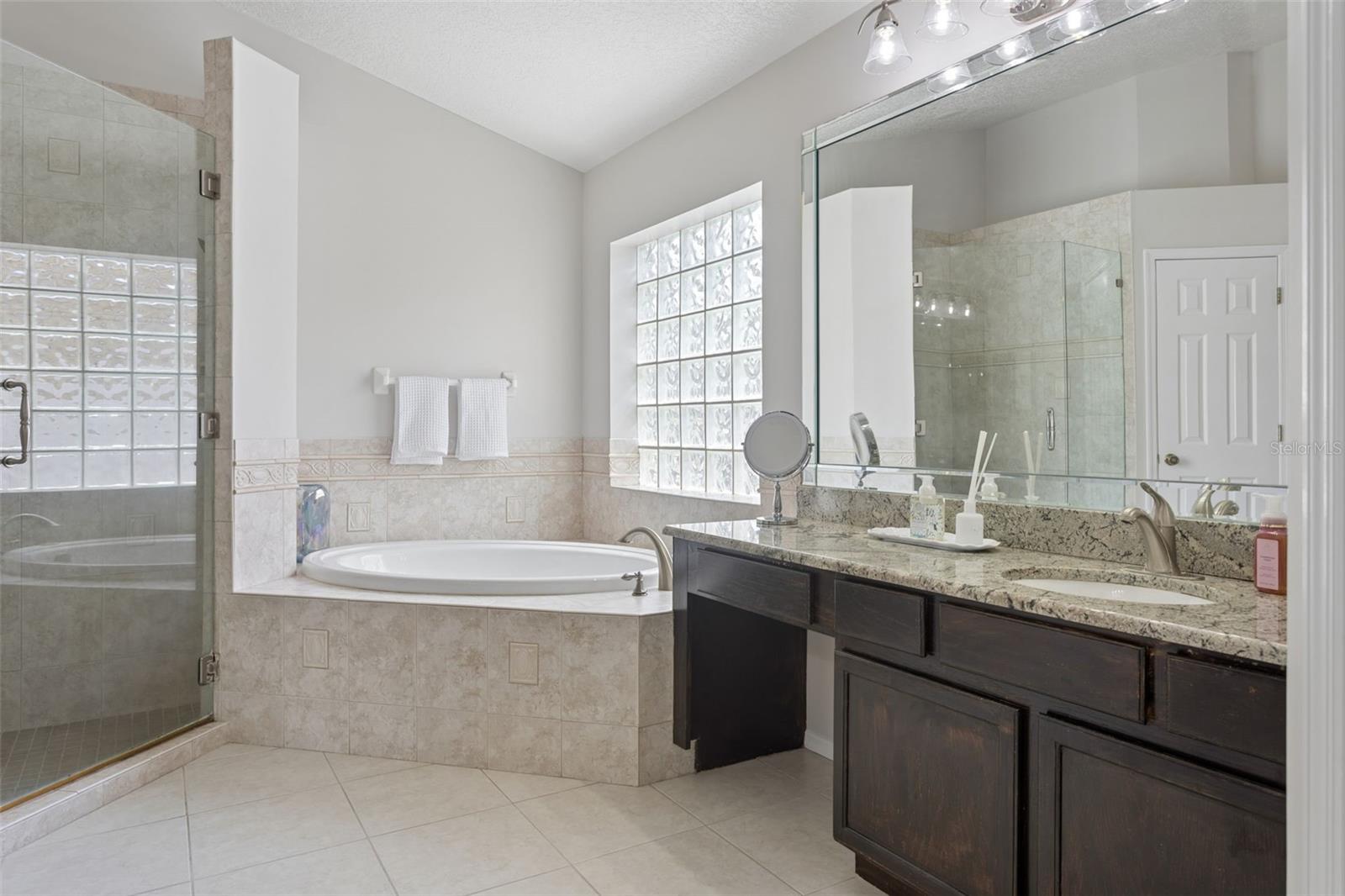 10020 CYPRESS SHADOW AVE, TAMPA, FL, 33647