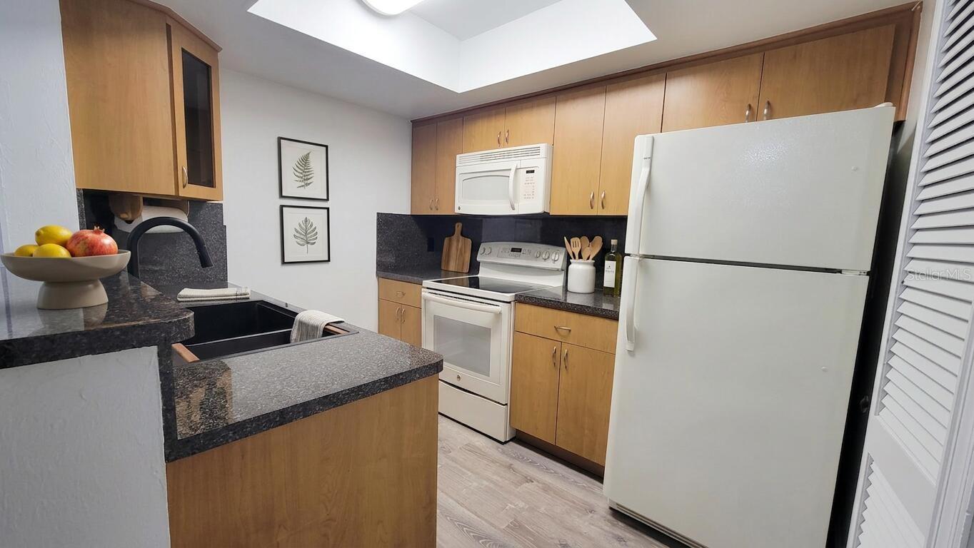 900 SW 62ND BLVD #B6, GAINESVILLE, FL, 32607