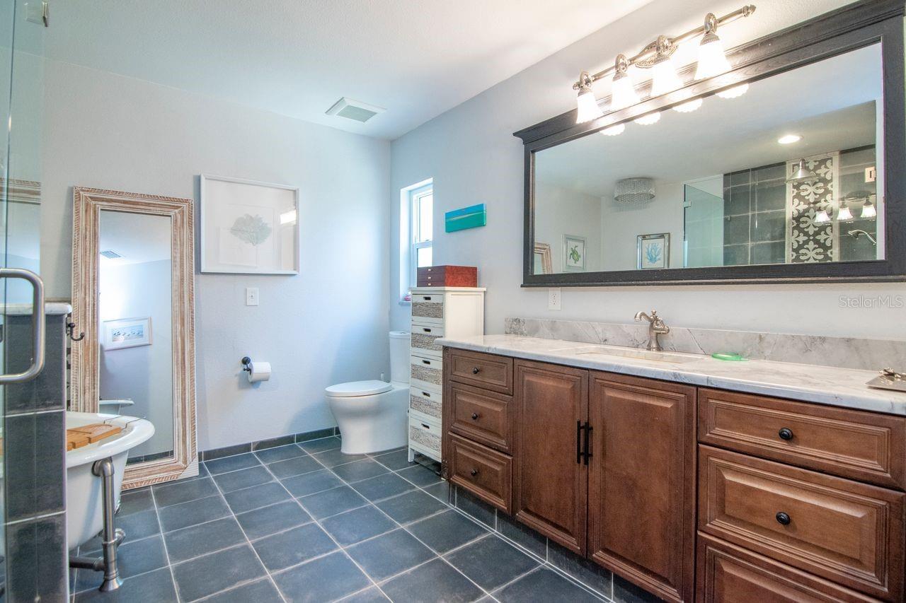 2763 BUCKHORN OAKS DR, VALRICO, FL, 33594