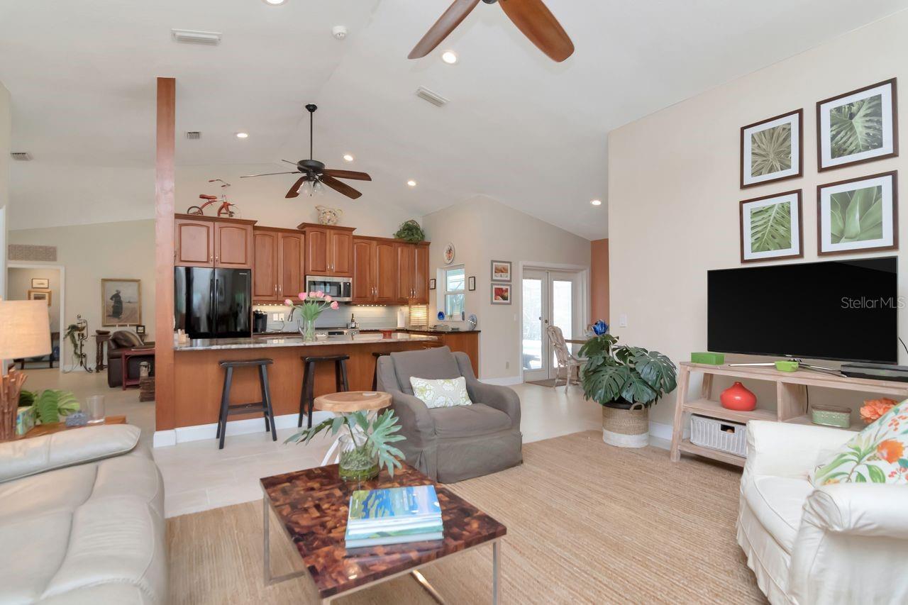 2763 BUCKHORN OAKS DR, VALRICO, FL, 33594