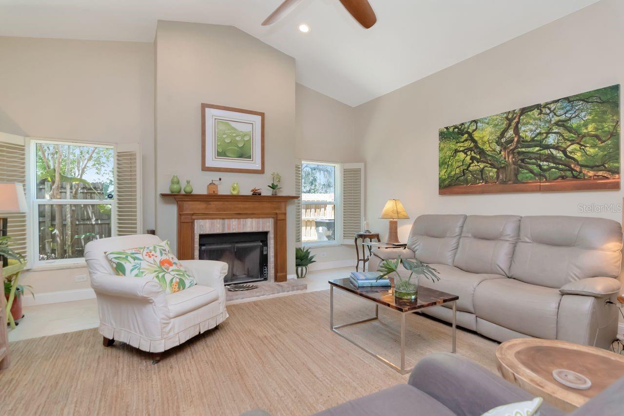 2763 BUCKHORN OAKS DR, VALRICO, FL, 33594