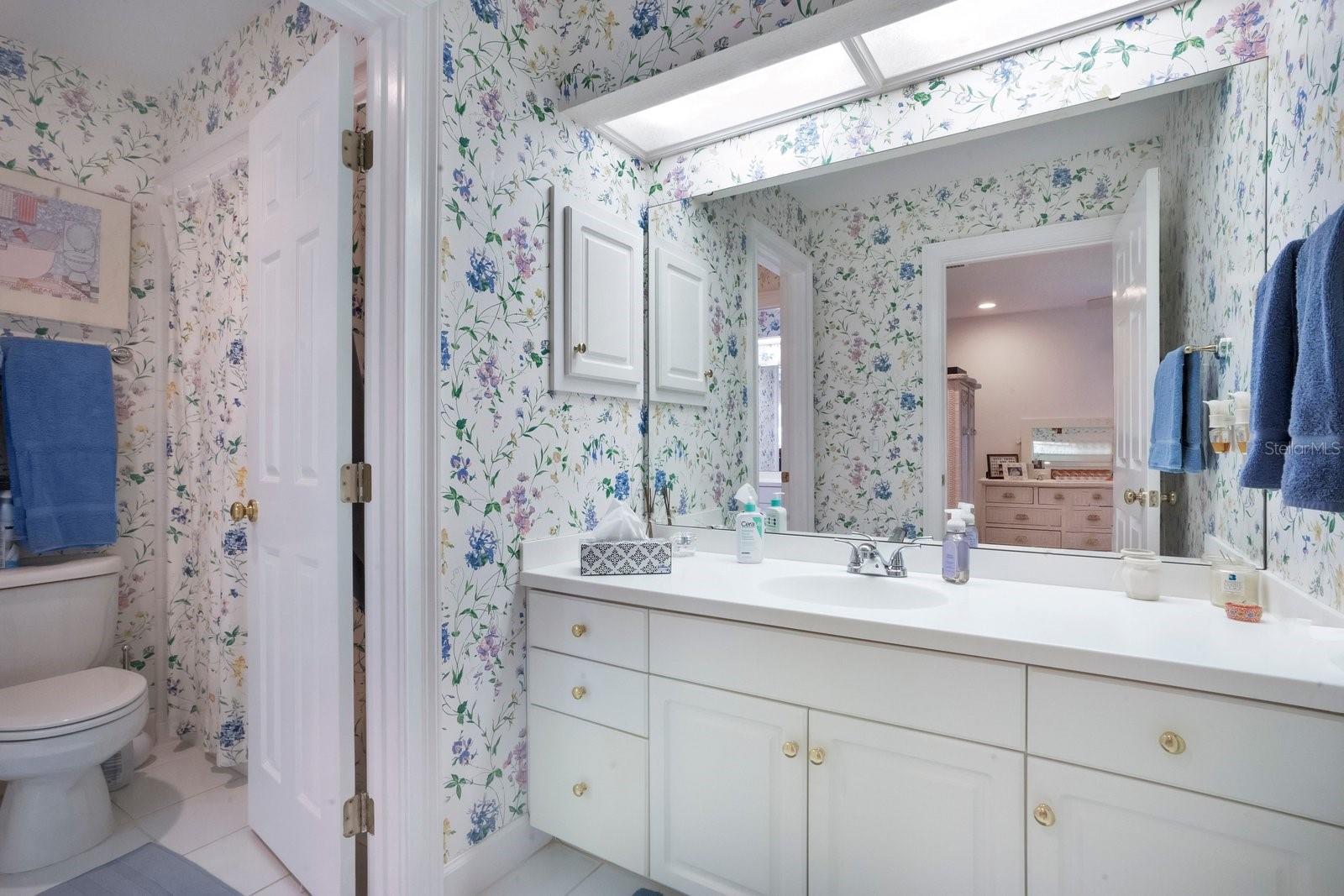 1451 HOLLINGSWORTH OAKS DR, LAKELAND, FL, 33803