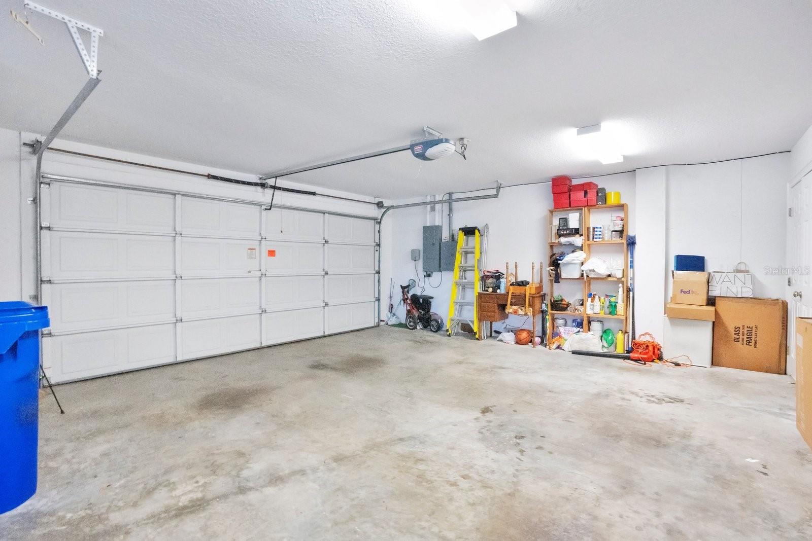 1451 HOLLINGSWORTH OAKS DR, LAKELAND, FL, 33803