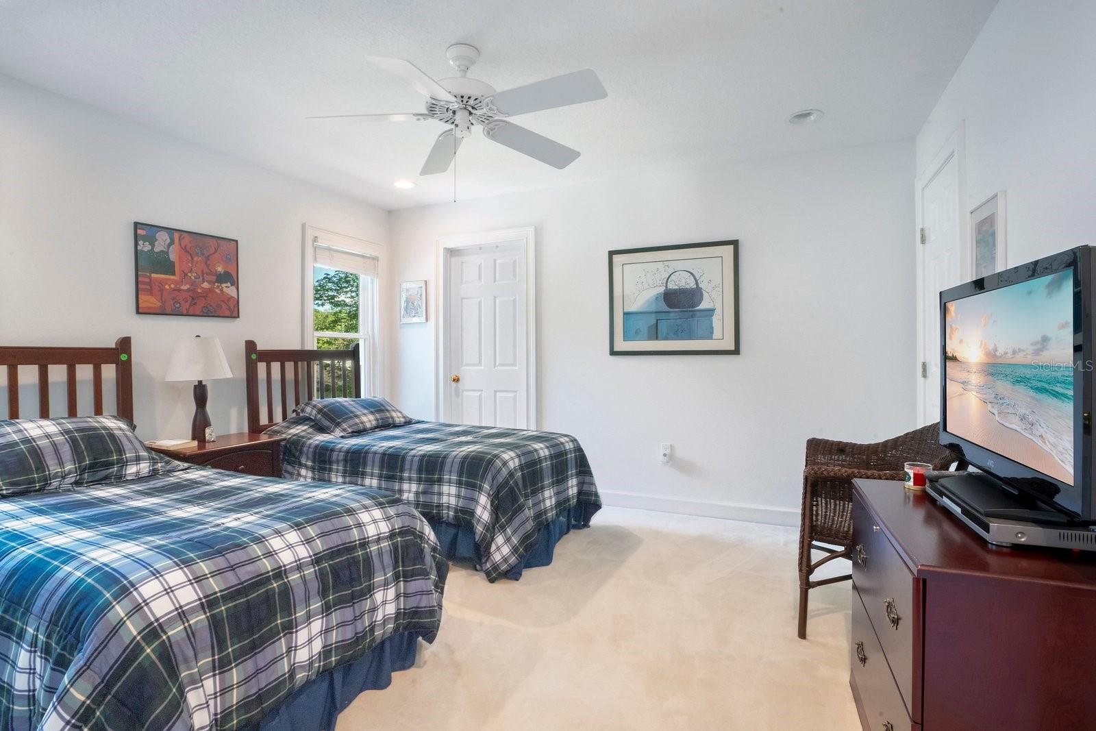 1451 HOLLINGSWORTH OAKS DR, LAKELAND, FL, 33803