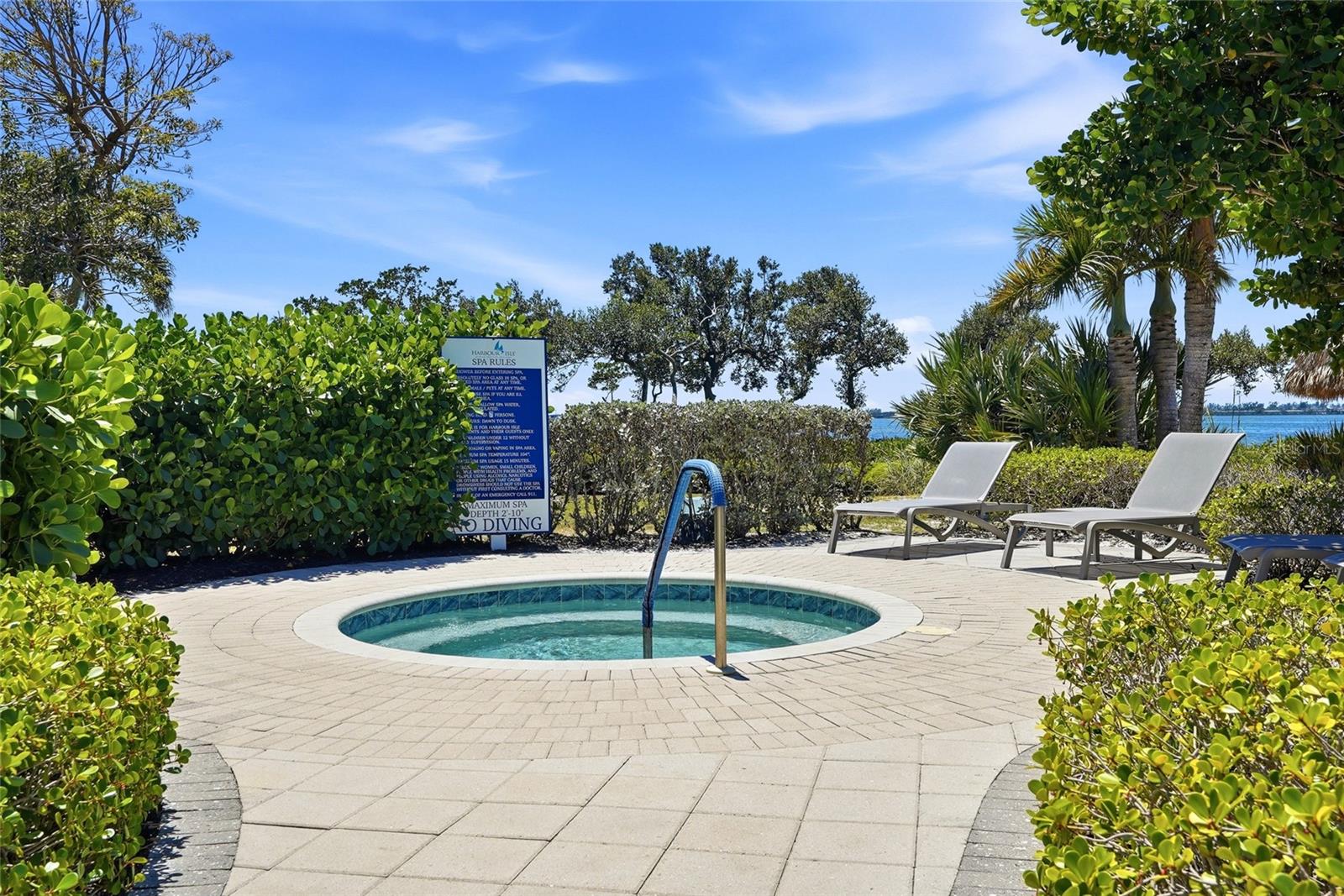 319 COMPASS POINT DR #201, BRADENTON, FL, 34209