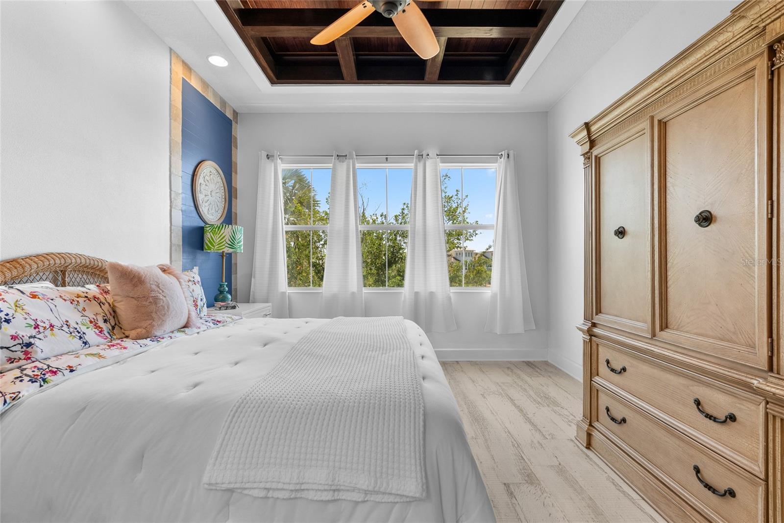 319 COMPASS POINT DR #201, BRADENTON, FL, 34209