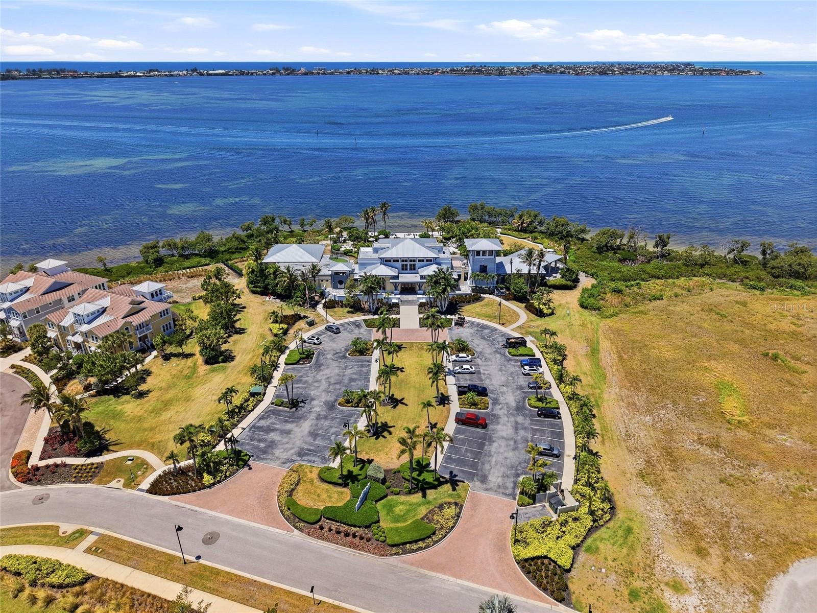 319 COMPASS POINT DR #201, BRADENTON, FL, 34209