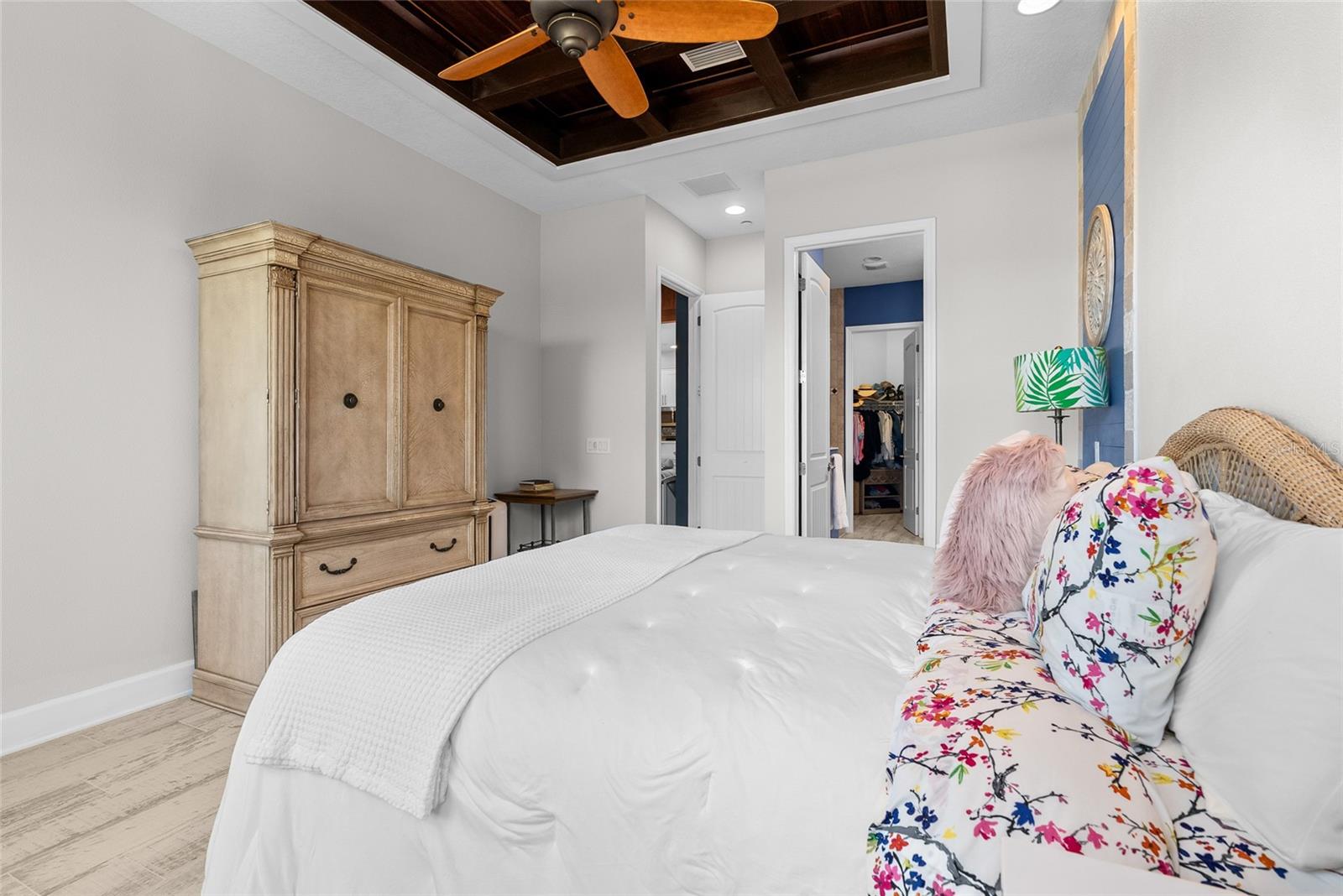 319 COMPASS POINT DR #201, BRADENTON, FL, 34209