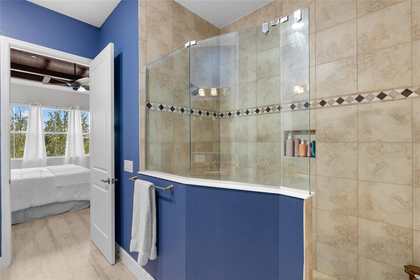 319 COMPASS POINT DR #201, BRADENTON, FL, 34209