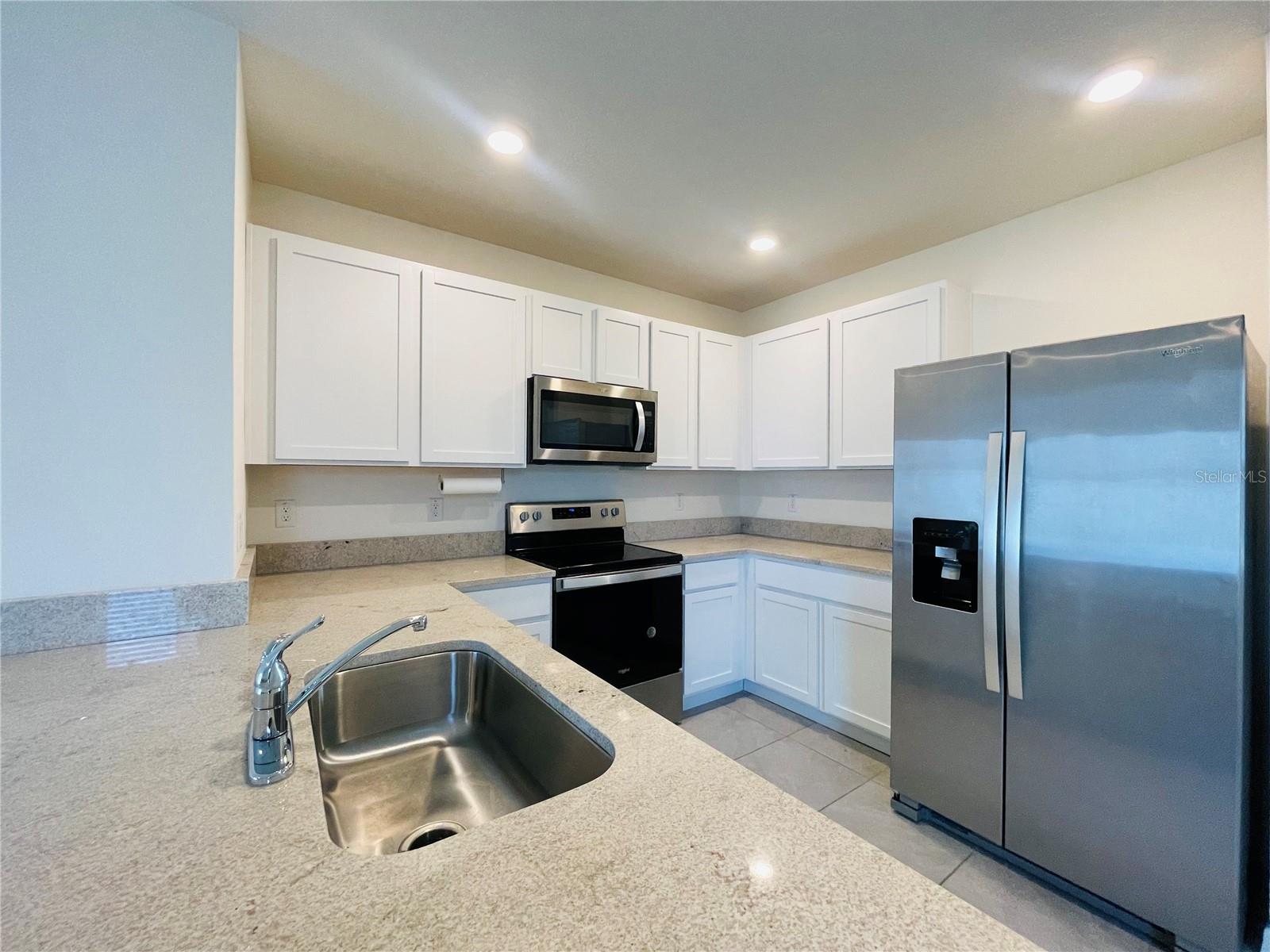 17043 OVAL RUM DR, WIMAUMA, FL, 33598